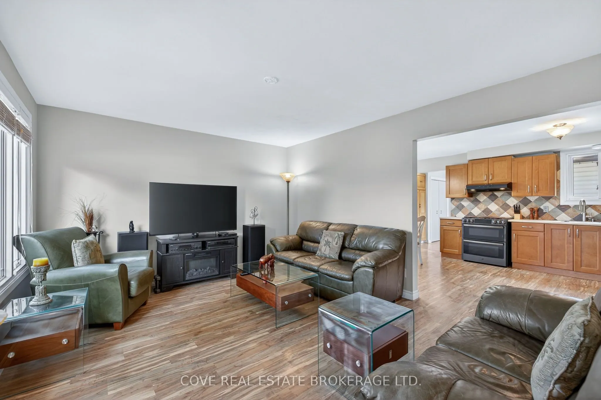 2 Aspen Avenue