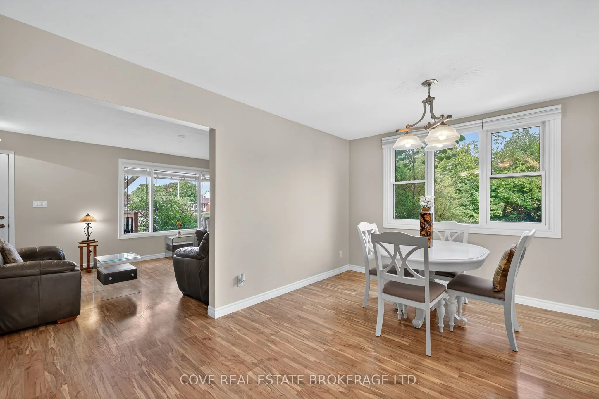 2 Aspen Avenue