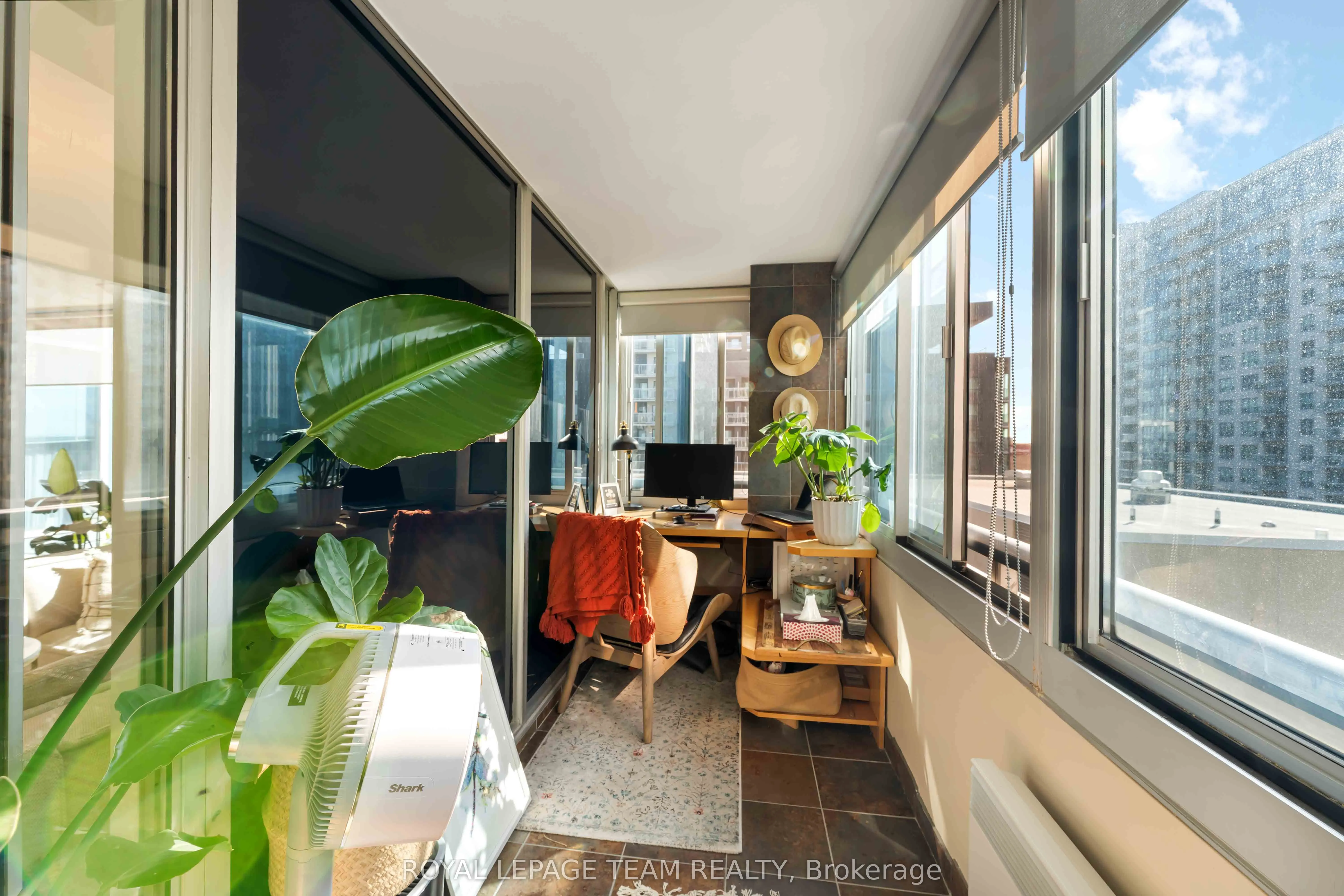 160 George Street, #1806