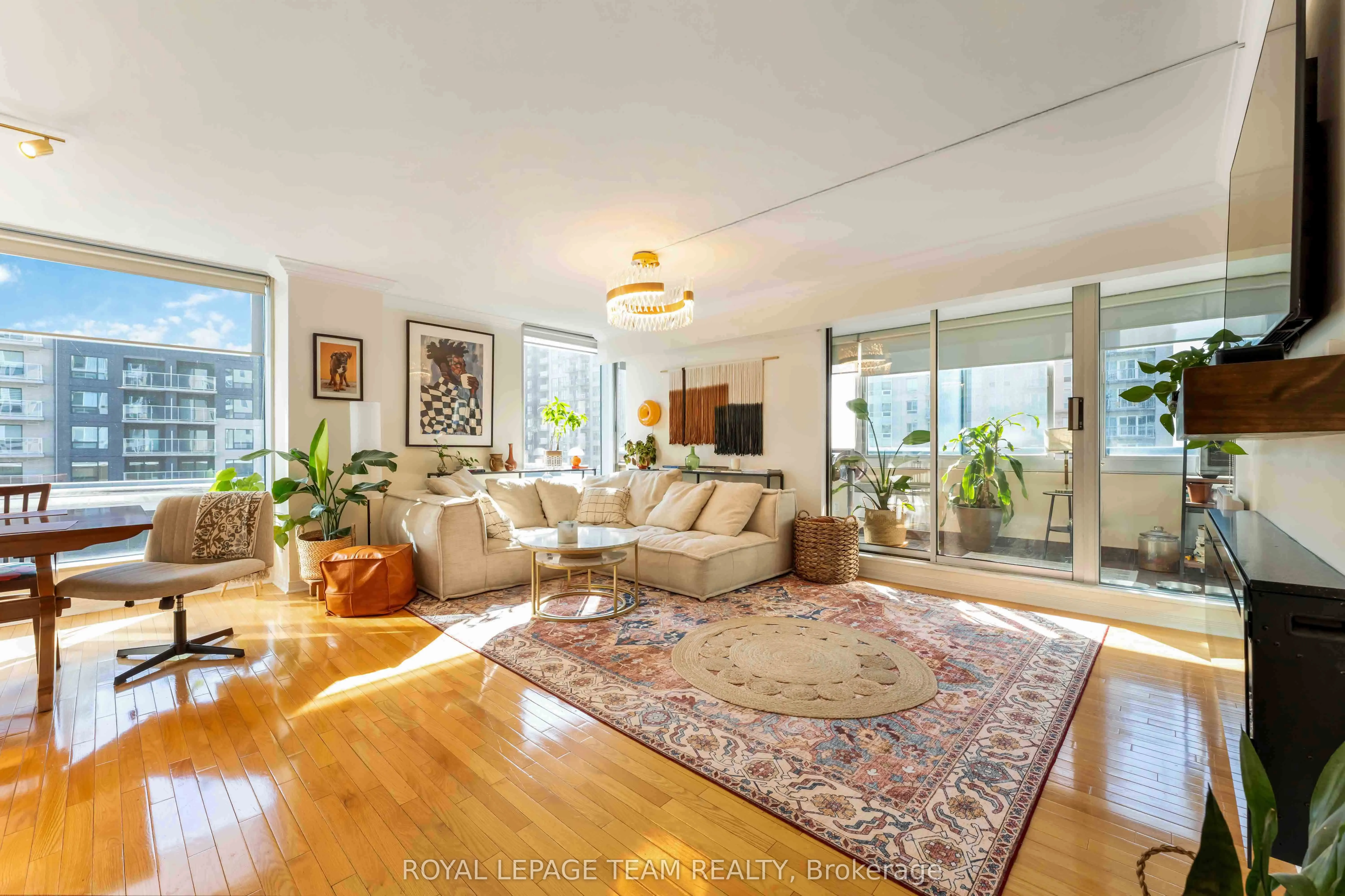 160 George Street, #1806