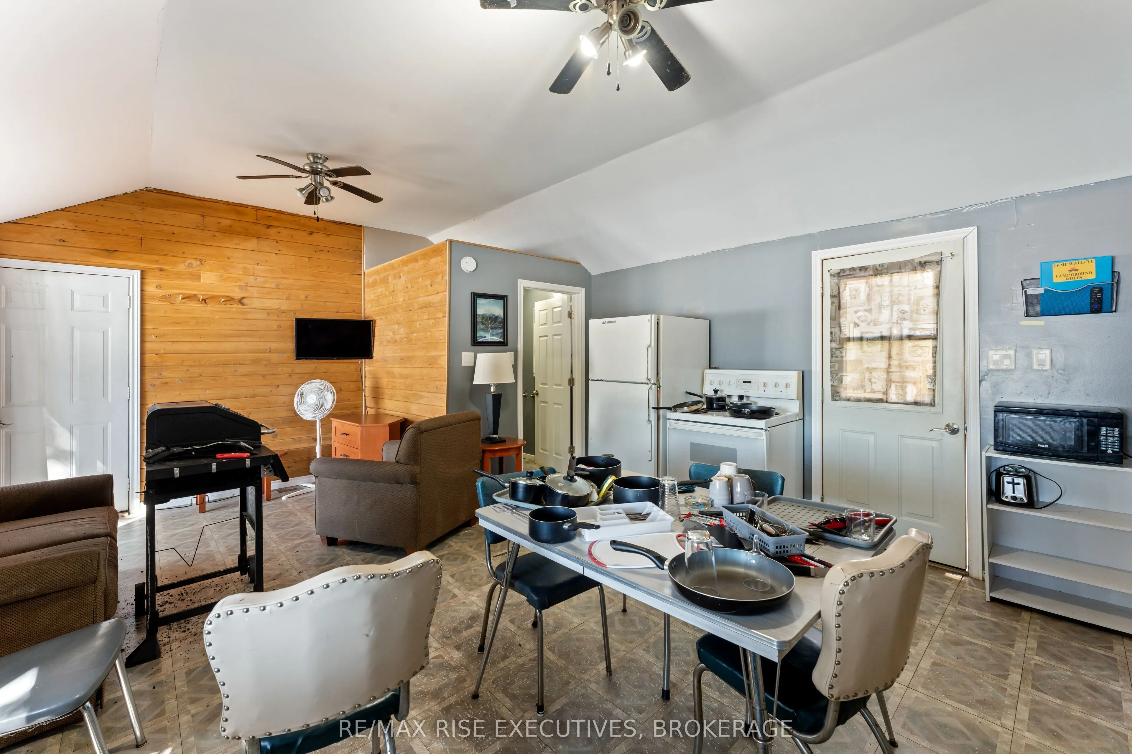 1264 Cox Road