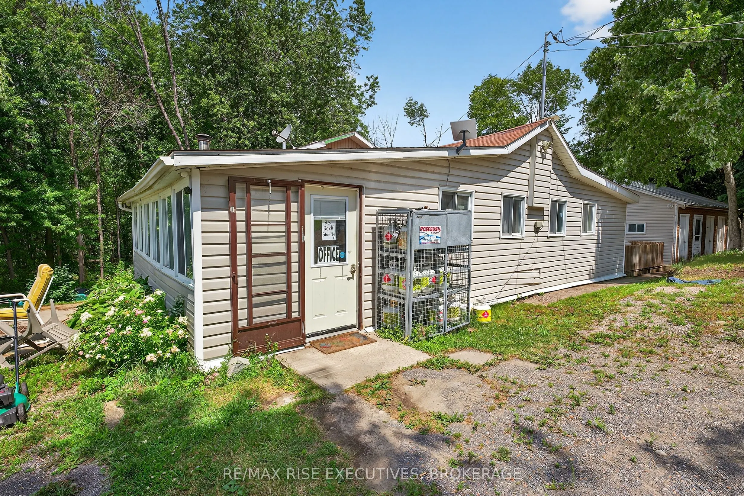 1264 Cox Road