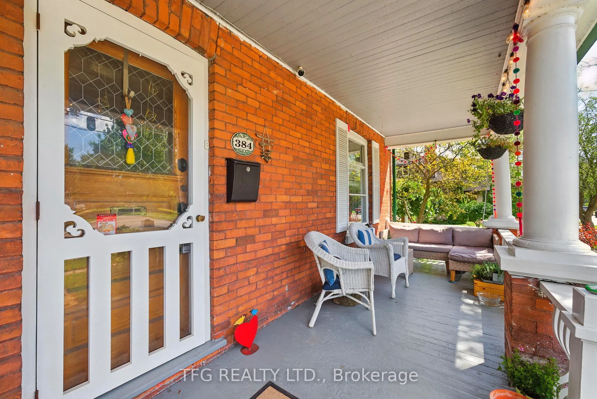 384 Ball Street
