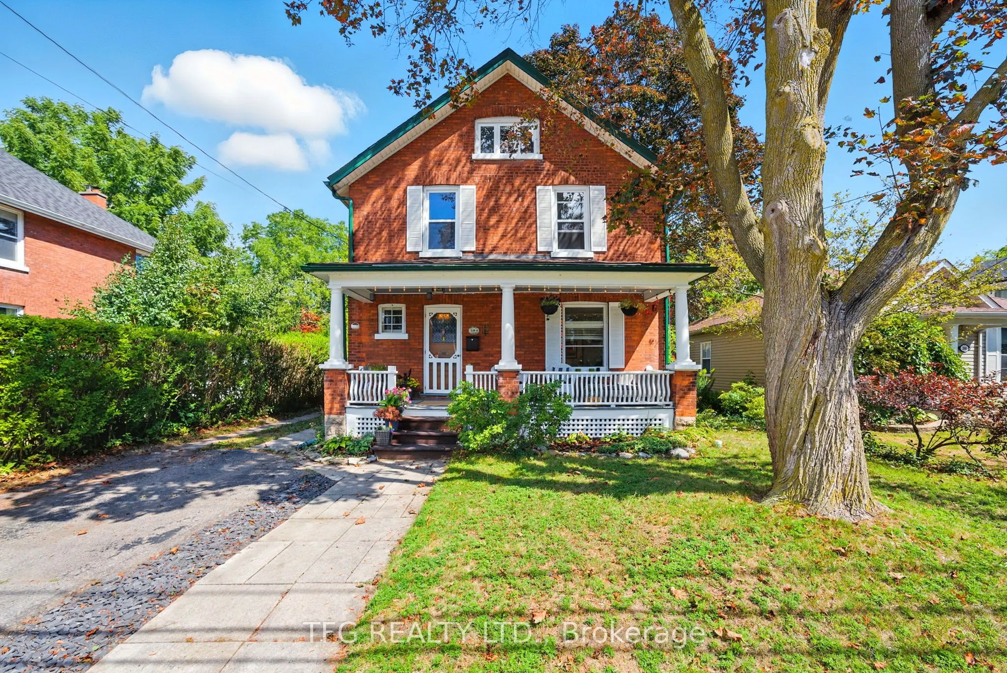 384 Ball Street