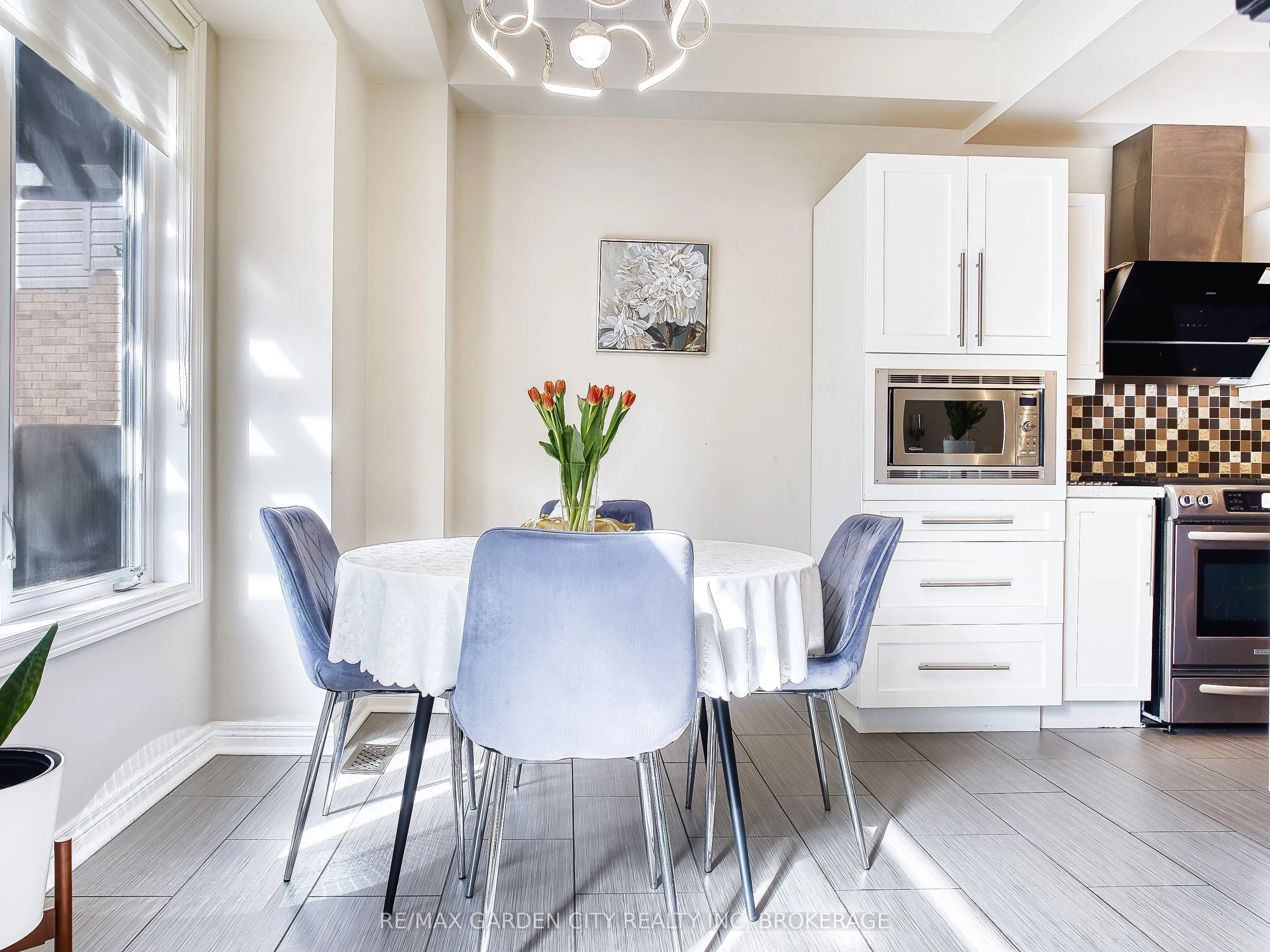 29 Agincourt Crescent