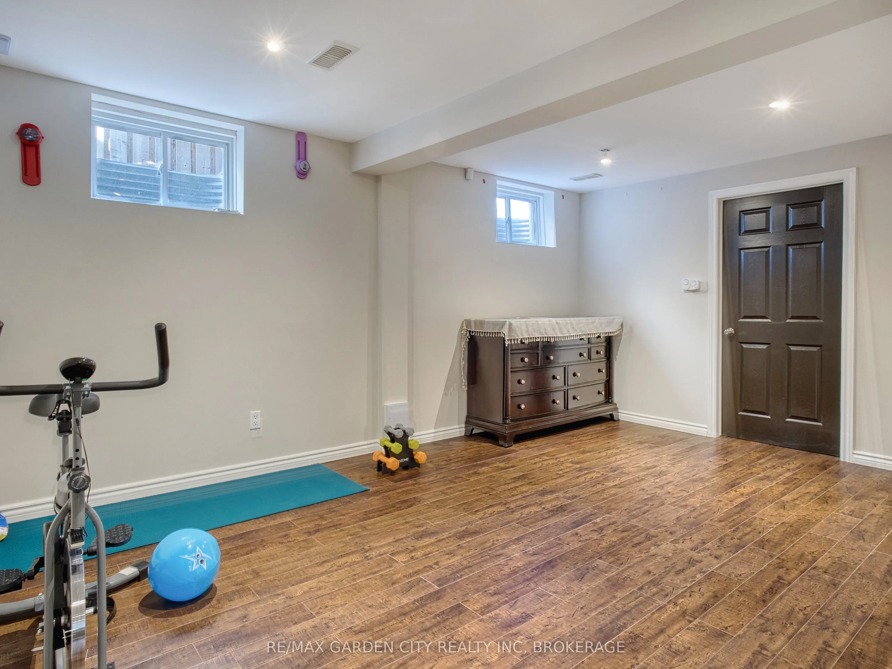 29 Agincourt Crescent