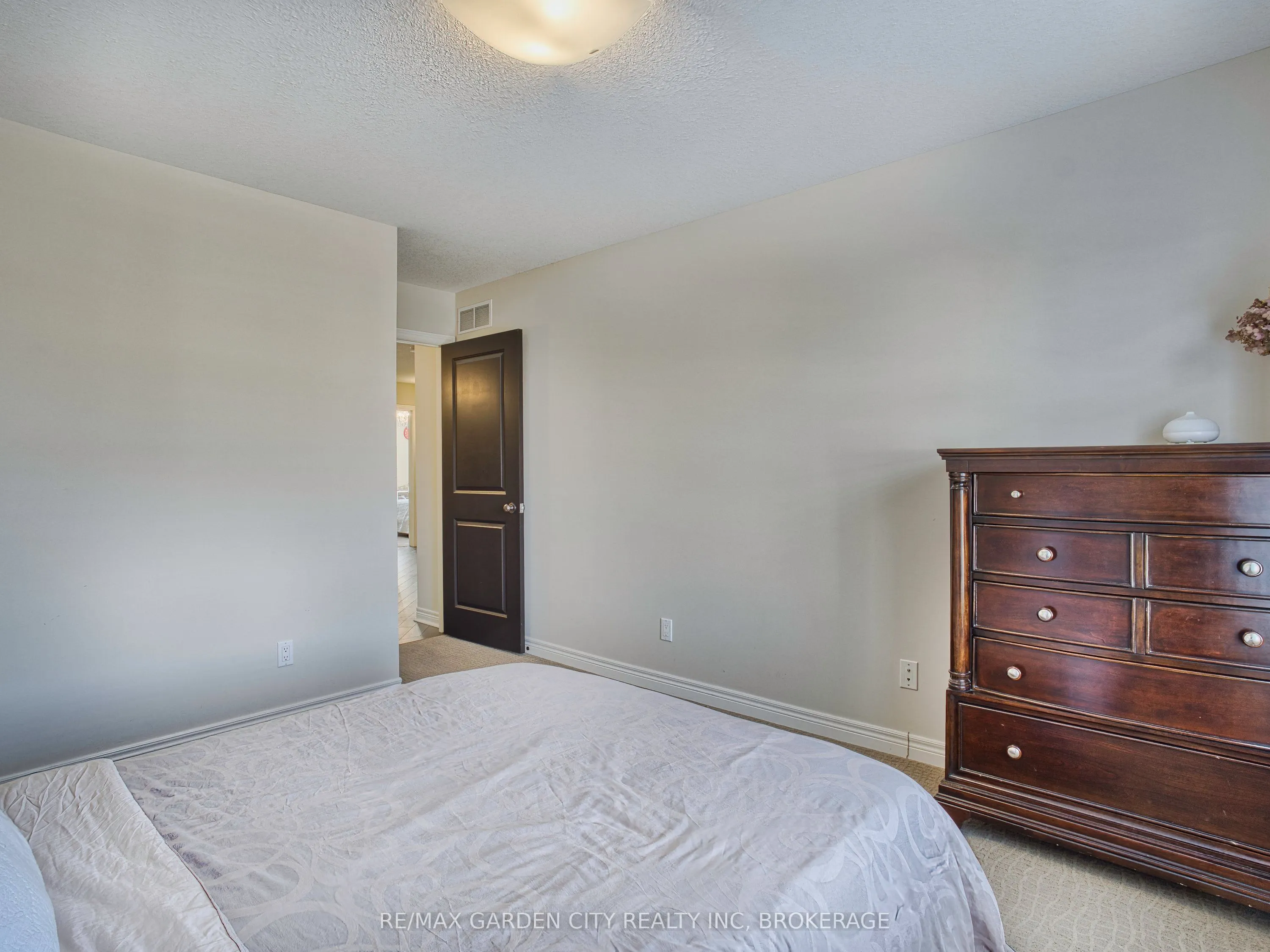 29 Agincourt Crescent