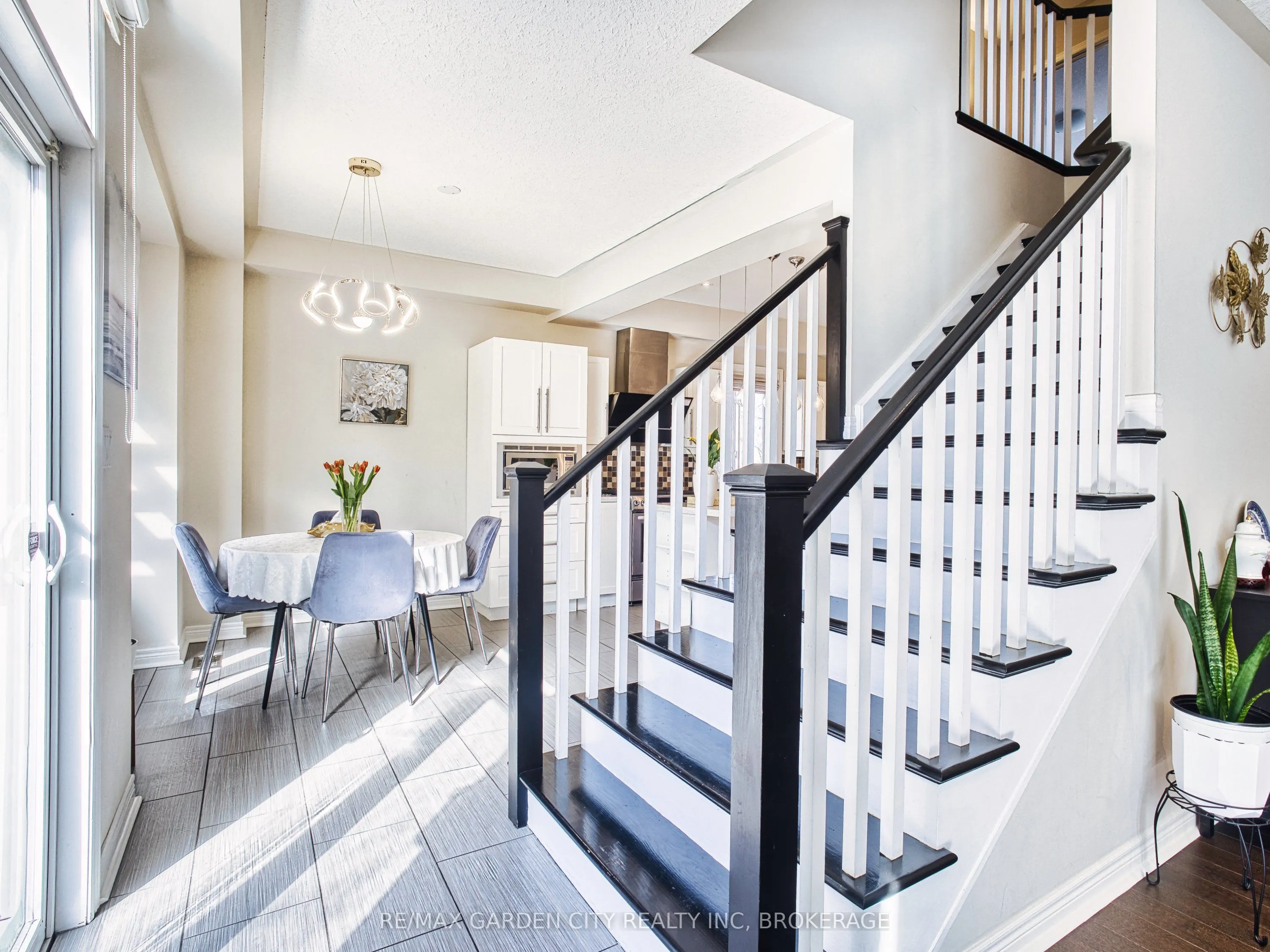 29 Agincourt Crescent