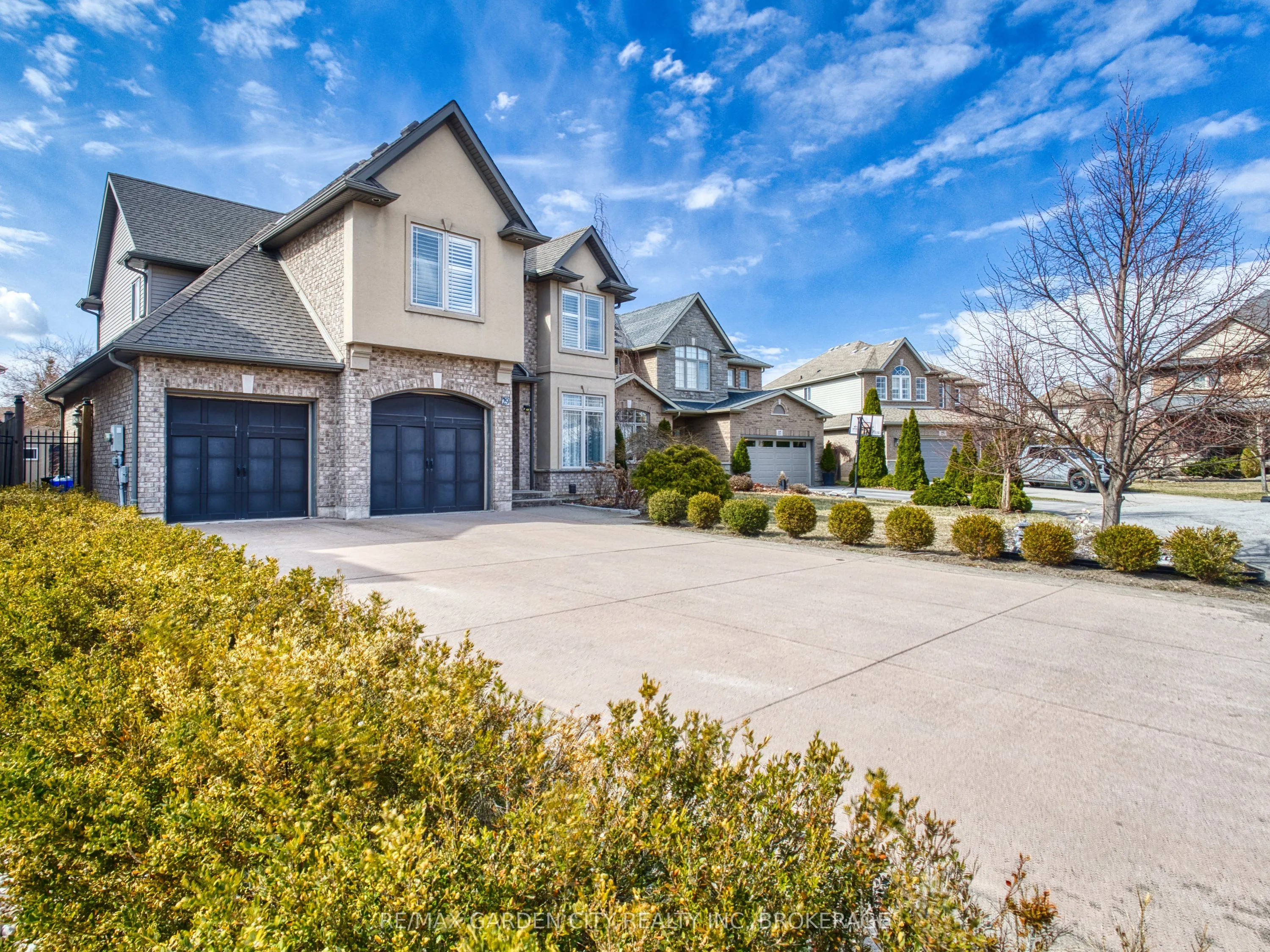 29 Agincourt Crescent