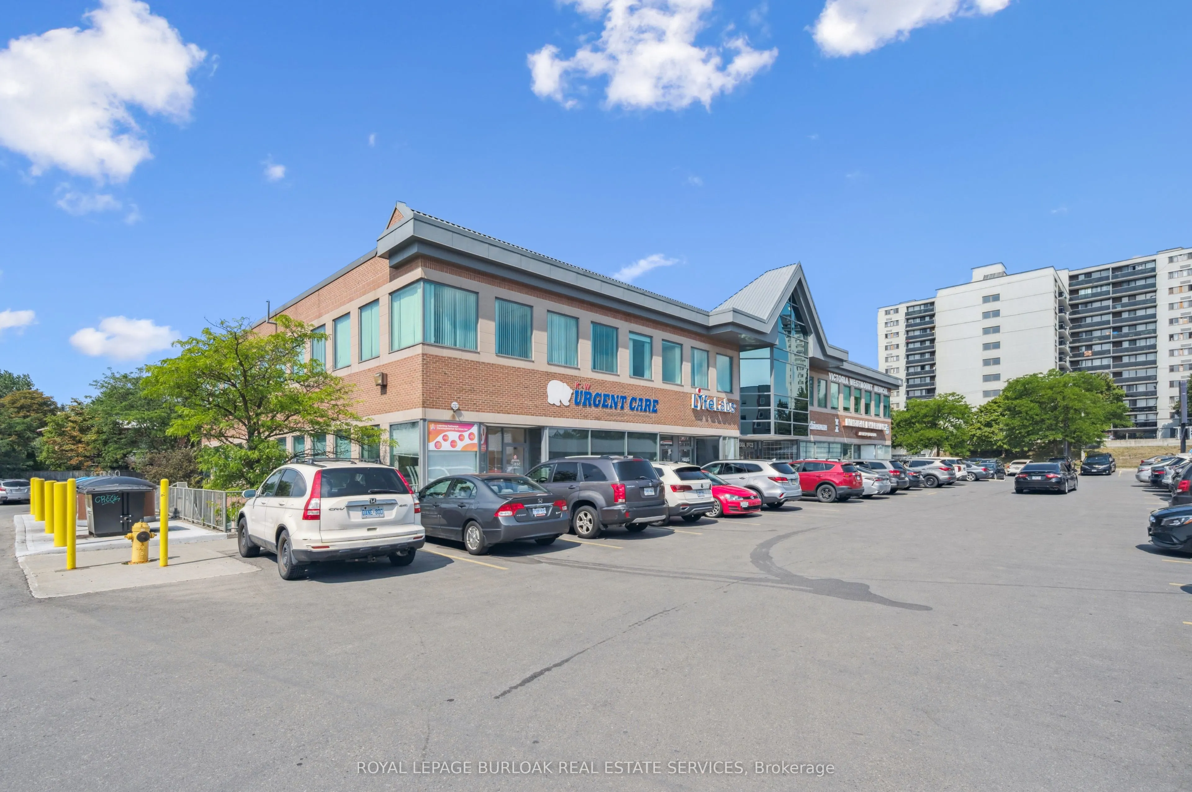 751 Victoria Street S, #B103