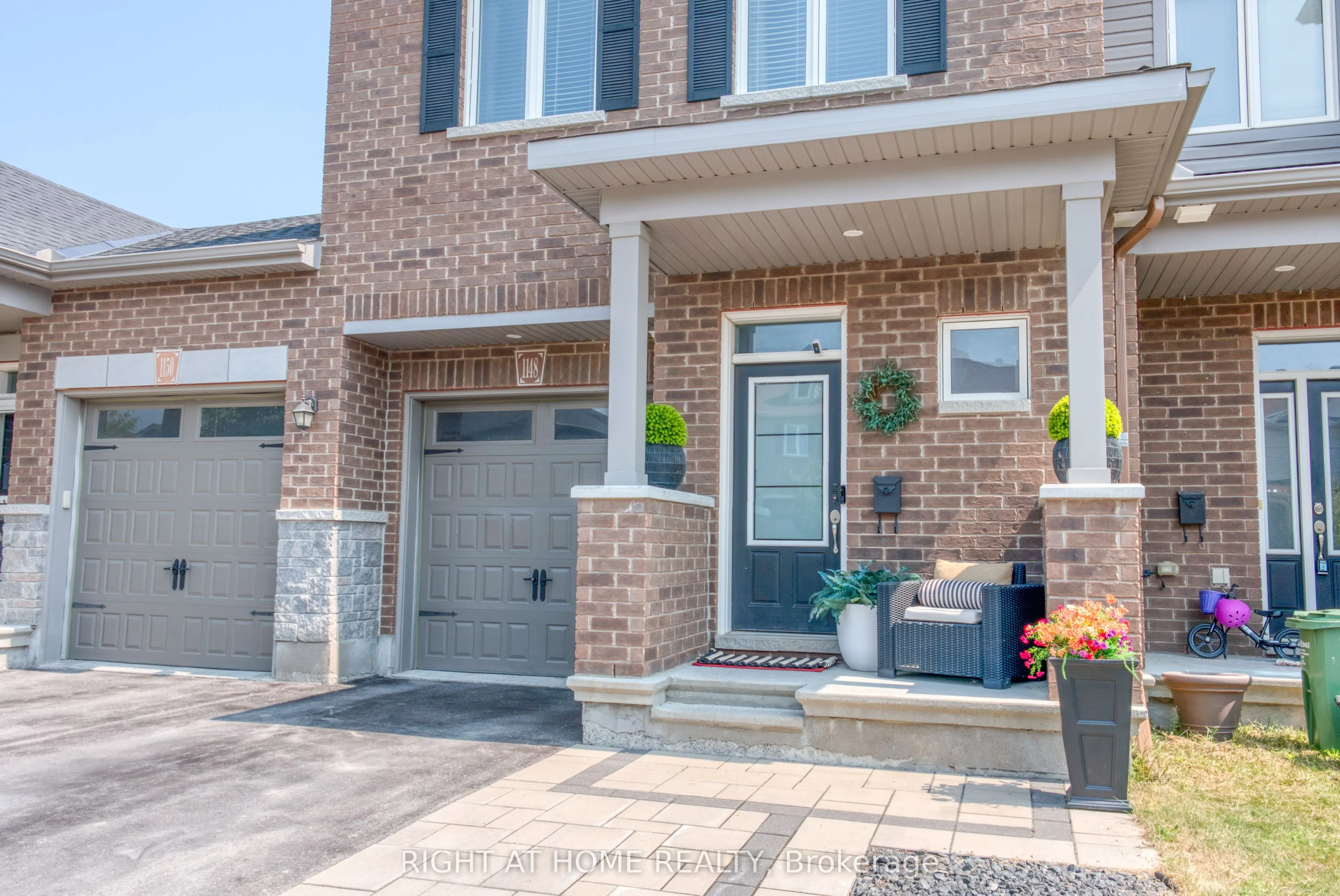 1148 Beckett Crescent