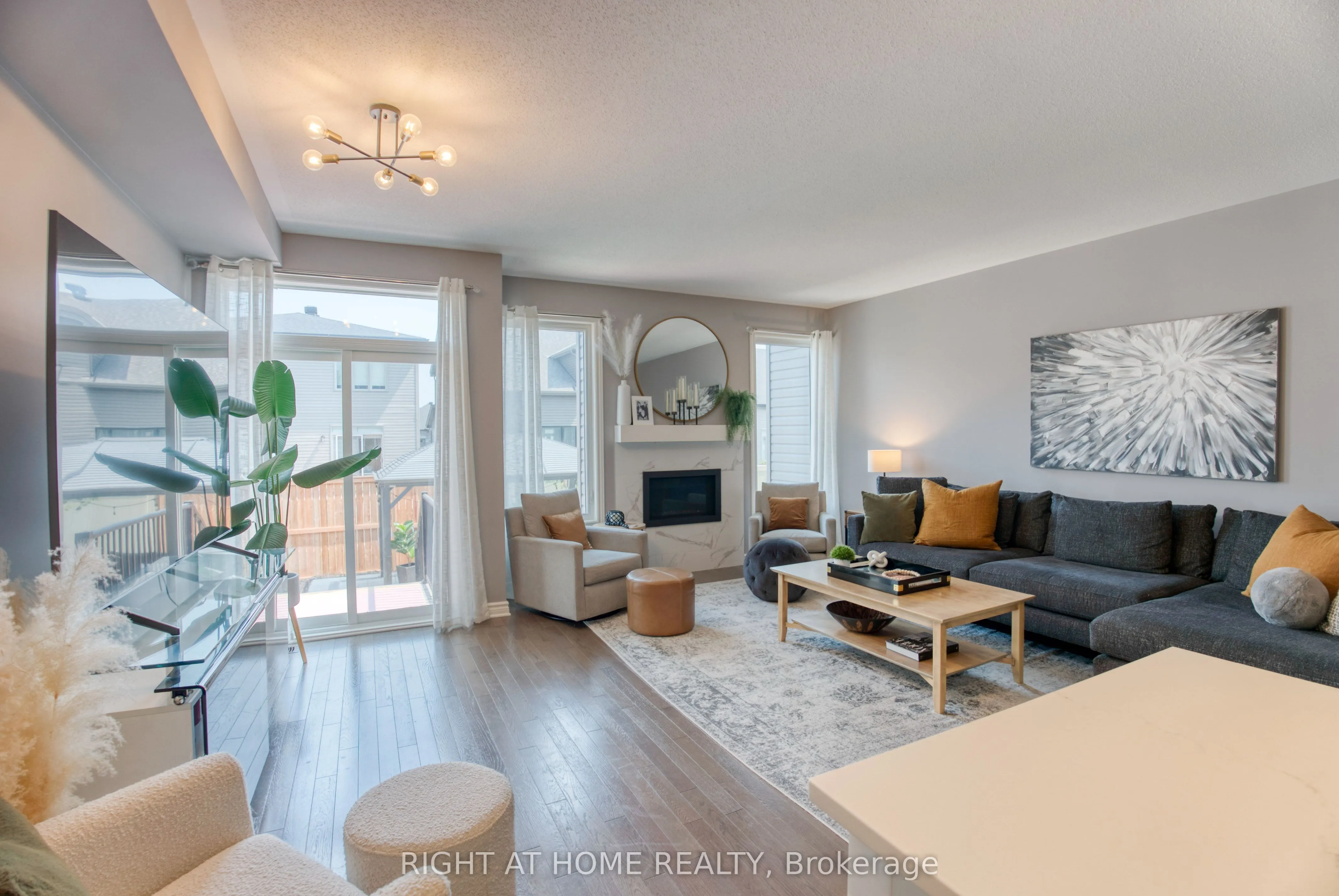 1148 Beckett Crescent