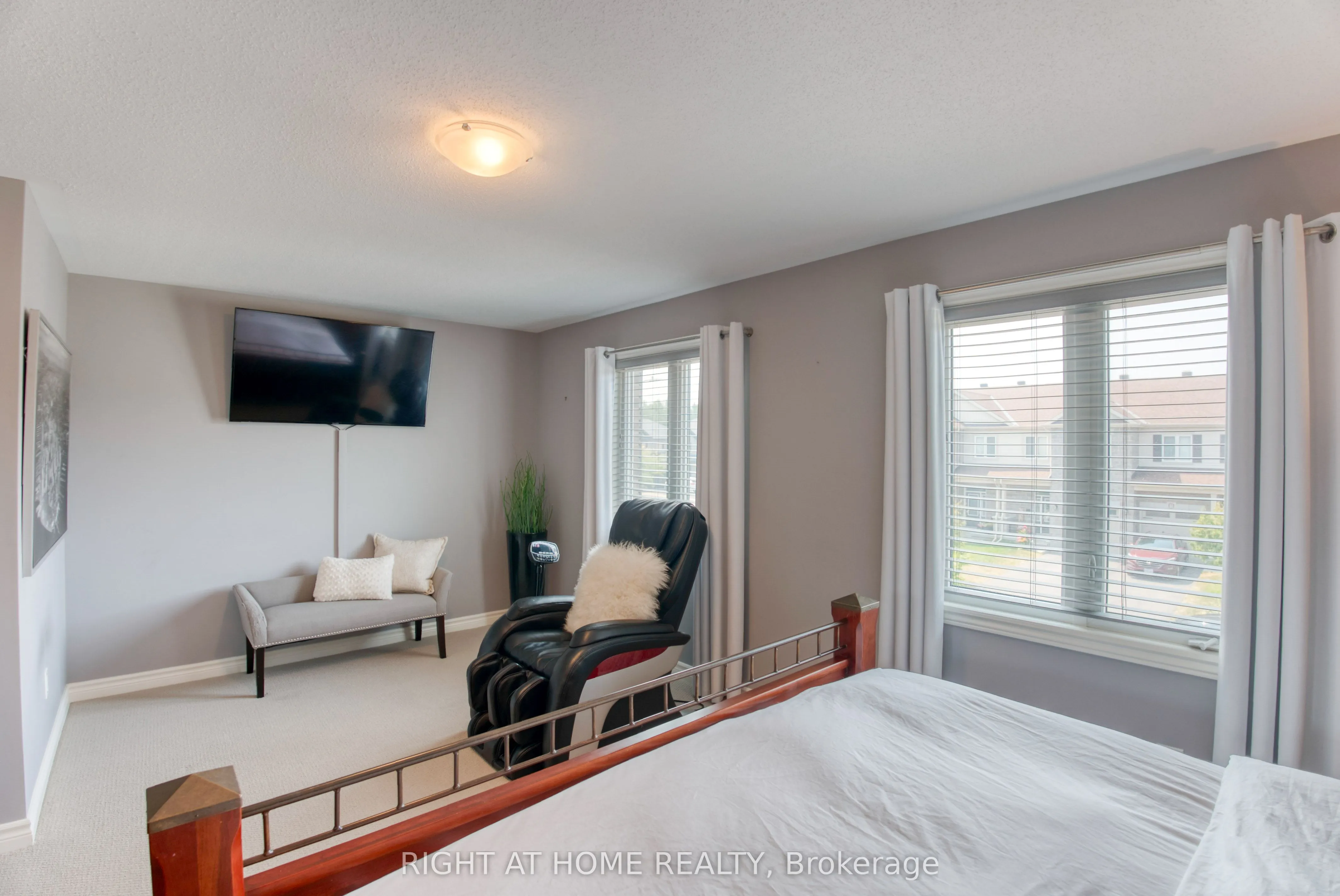 1148 Beckett Crescent