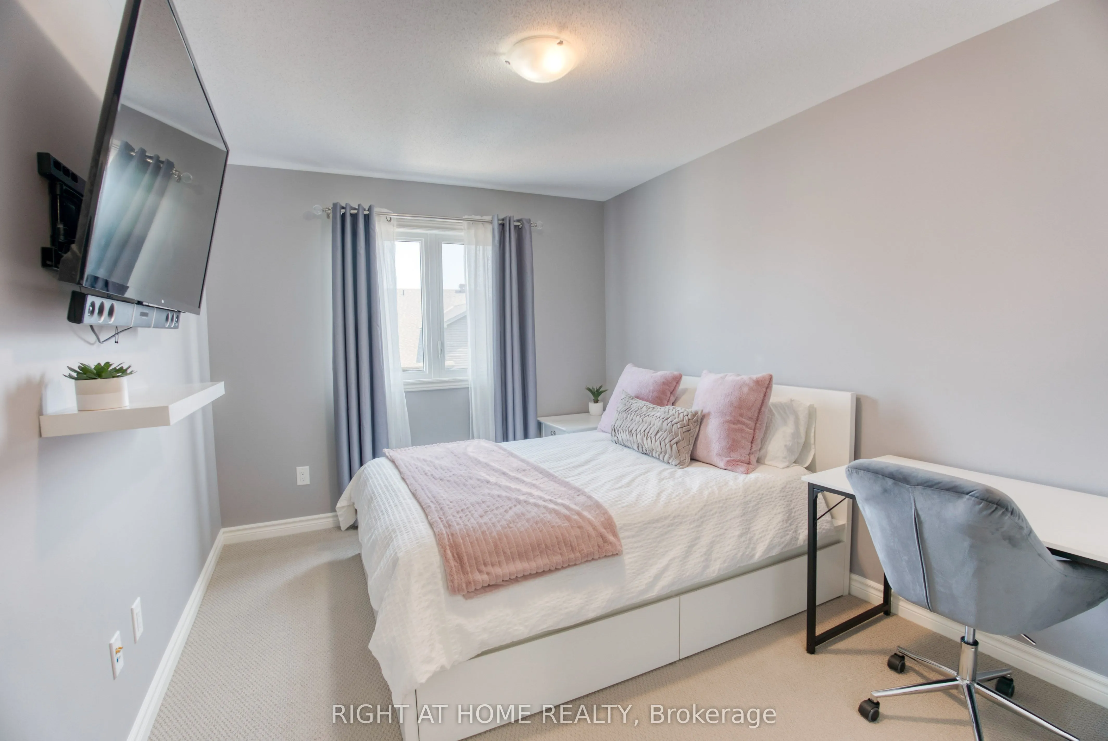 1148 Beckett Crescent