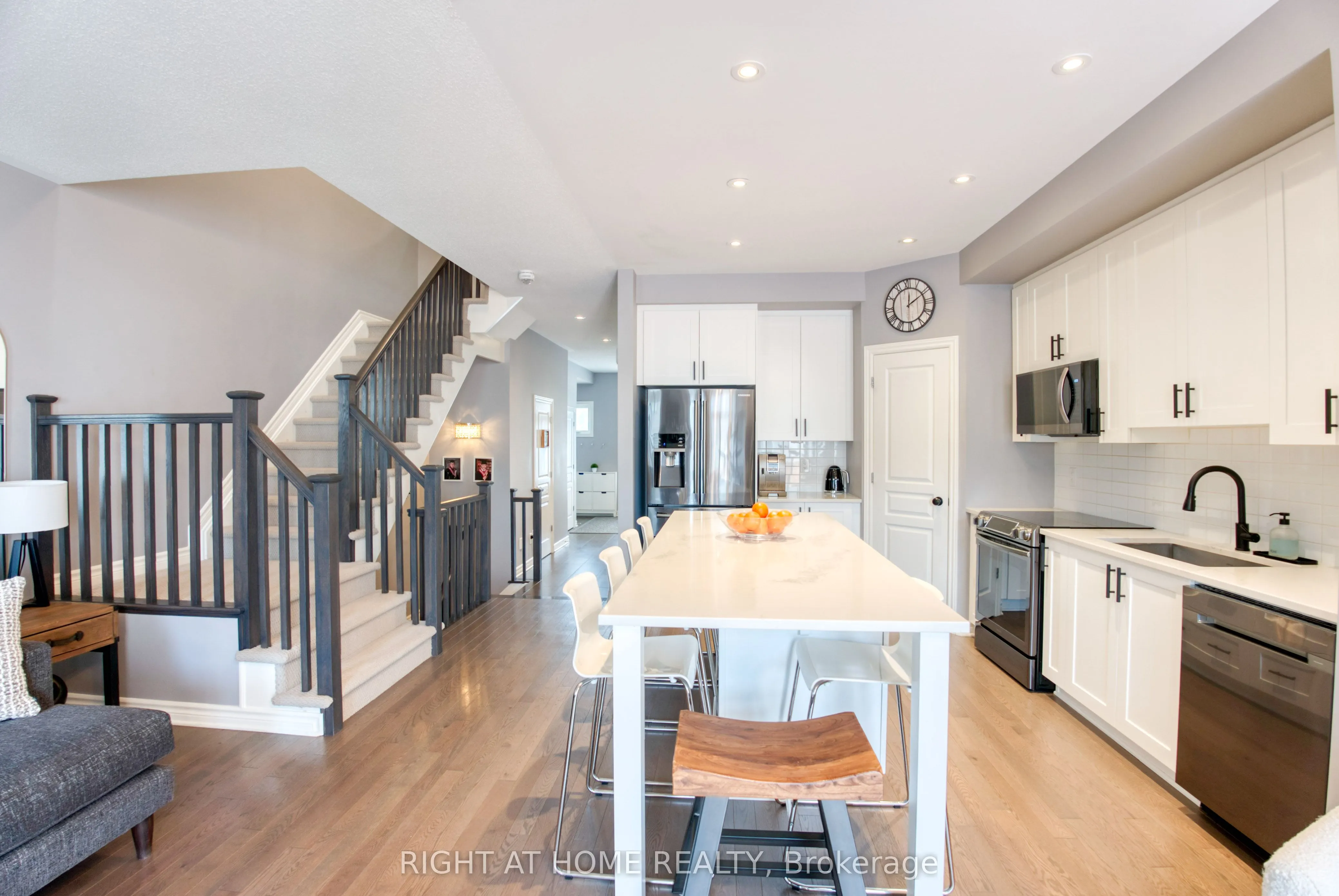 1148 Beckett Crescent