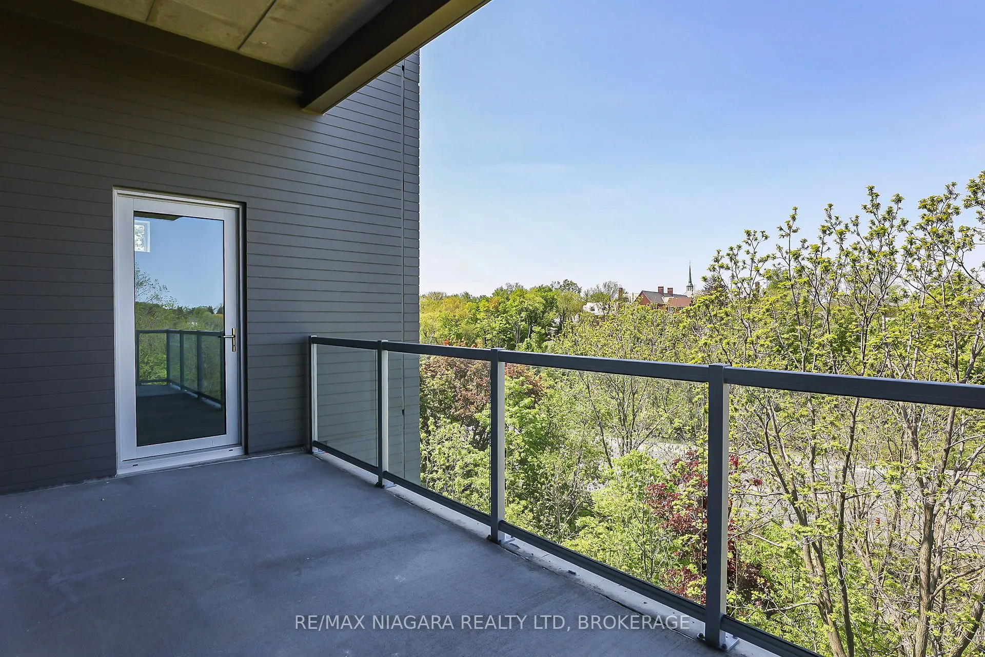 77 Yates Street, #505