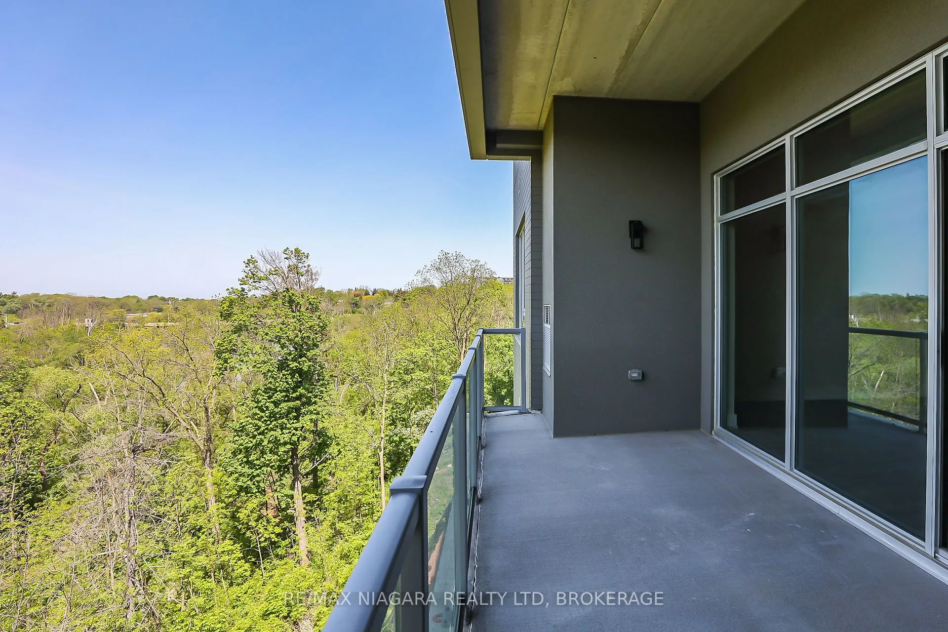 77 Yates Street, #505