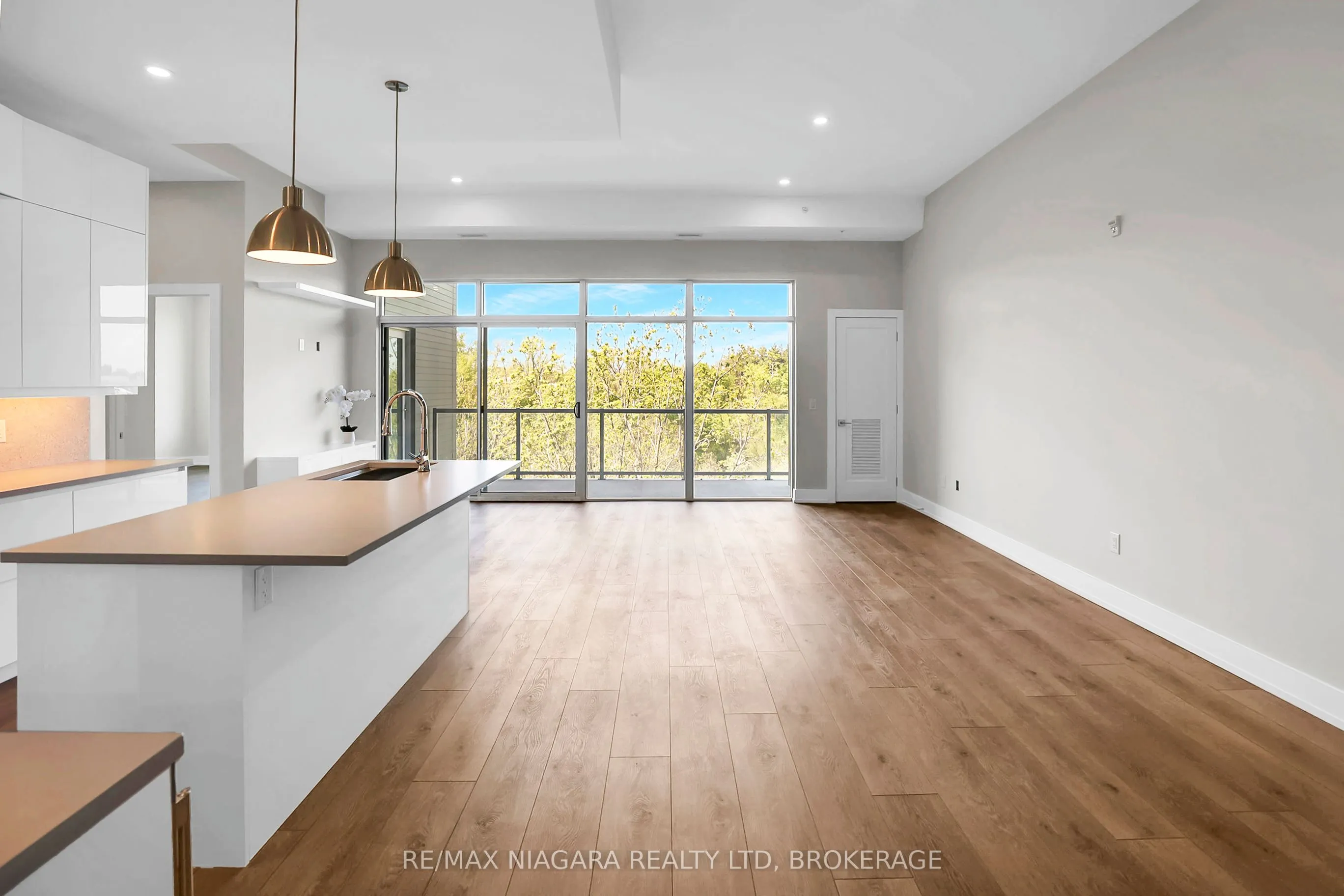 77 Yates Street, #505