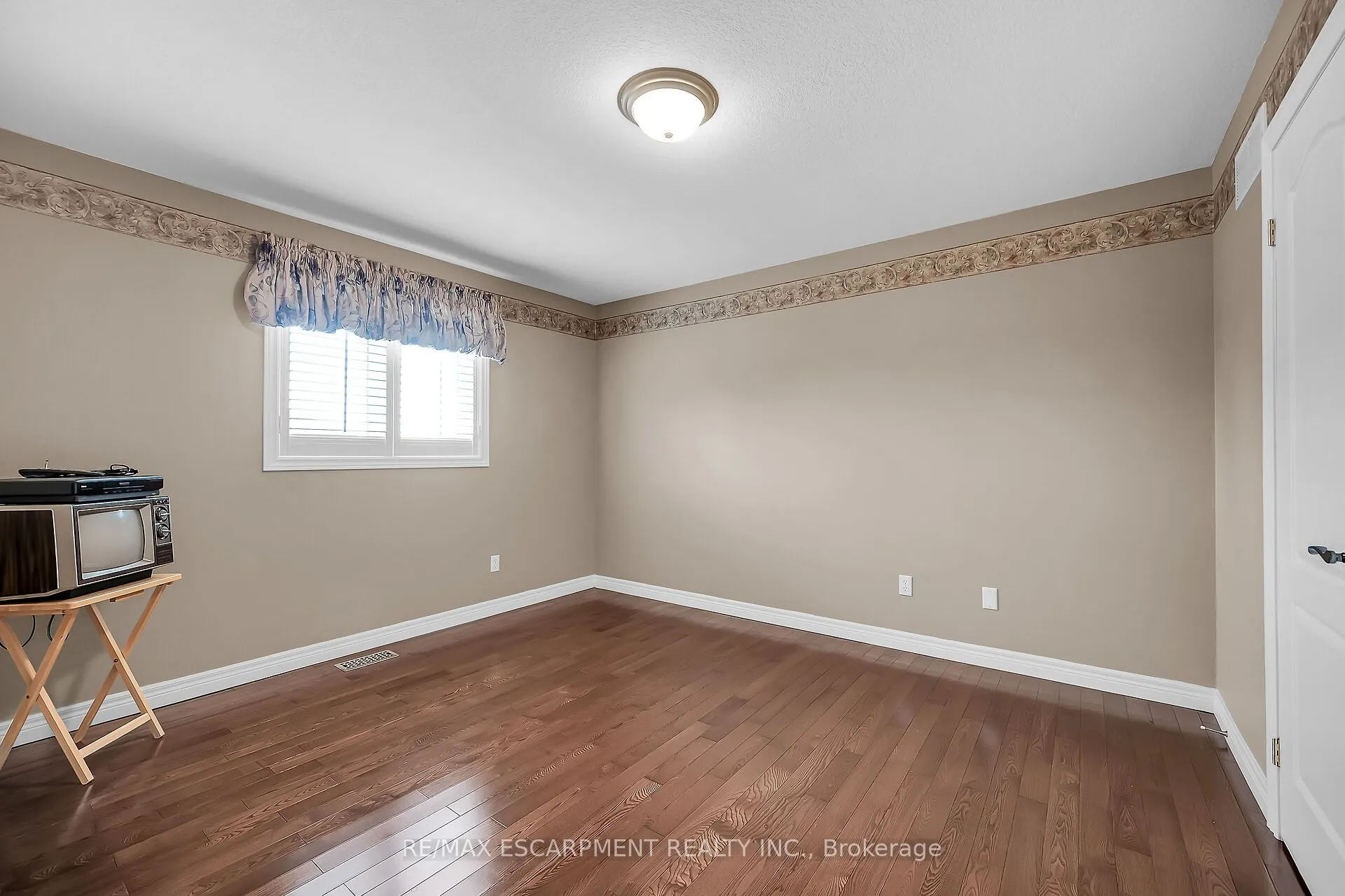 7 Kathleen Court