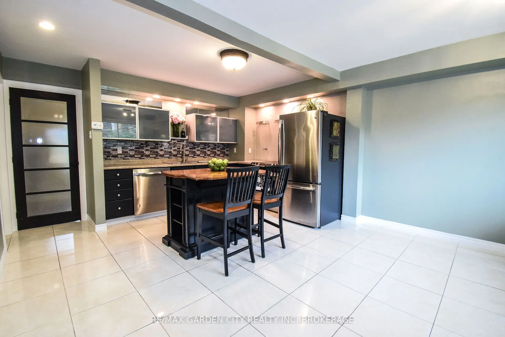 185 DENISTOUN Street, #37