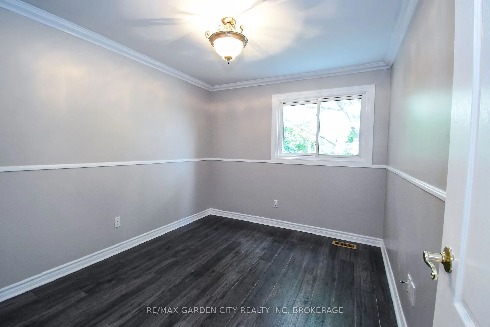 185 DENISTOUN Street, #37