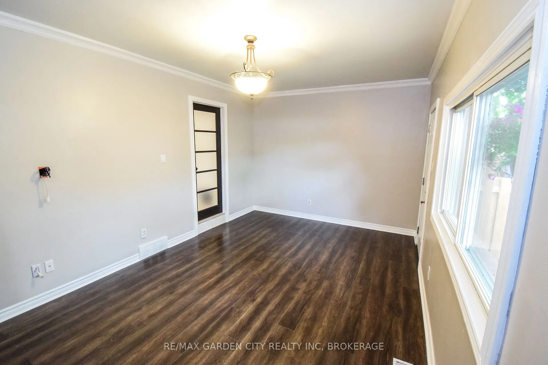 185 DENISTOUN Street, #37