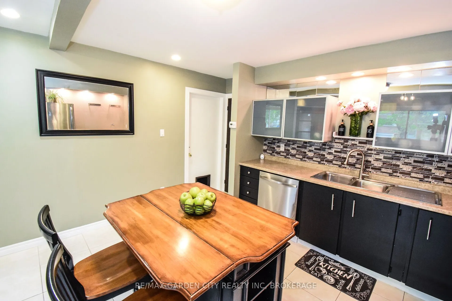185 DENISTOUN Street, #37