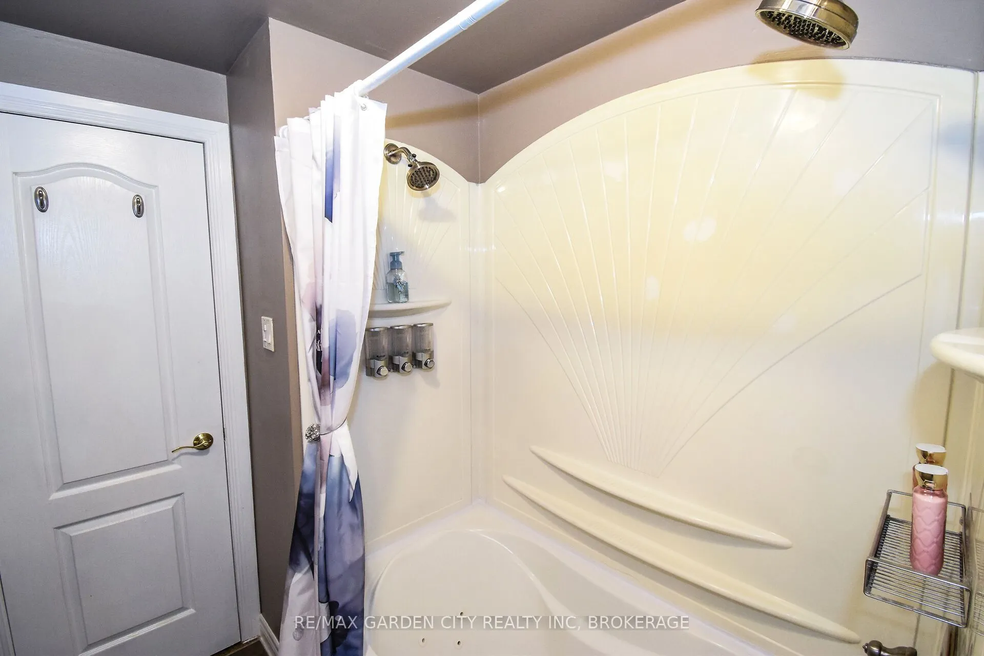 185 DENISTOUN Street, #37
