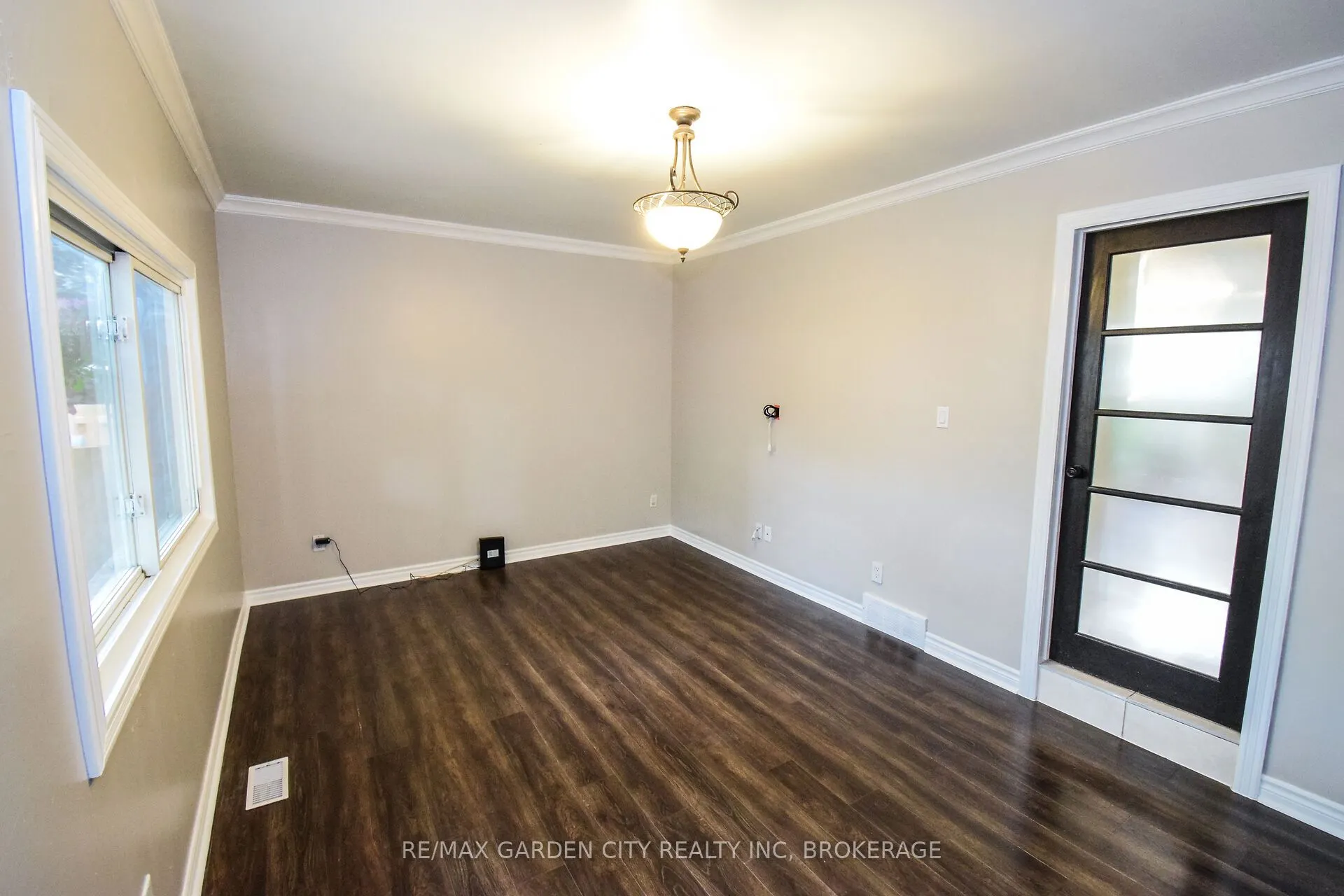 185 DENISTOUN Street, #37
