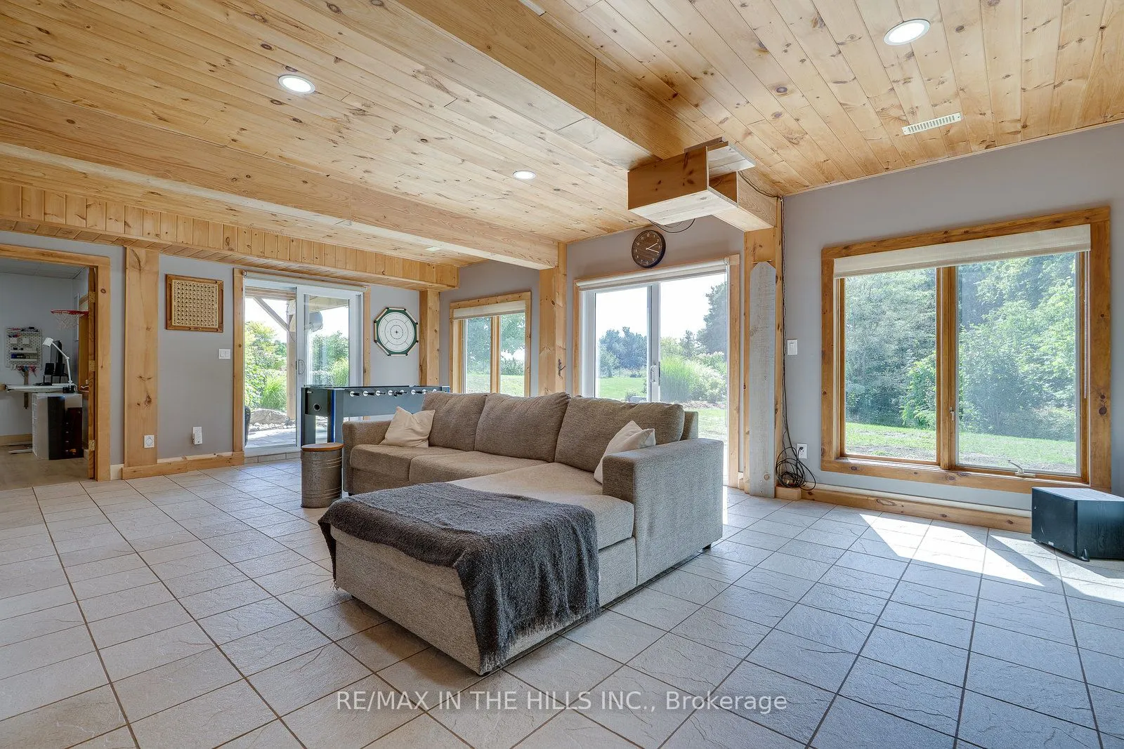 954461 7th Line Ehs Road
