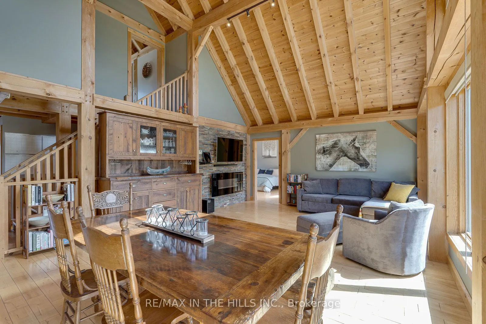 954461 7th Line Ehs Road