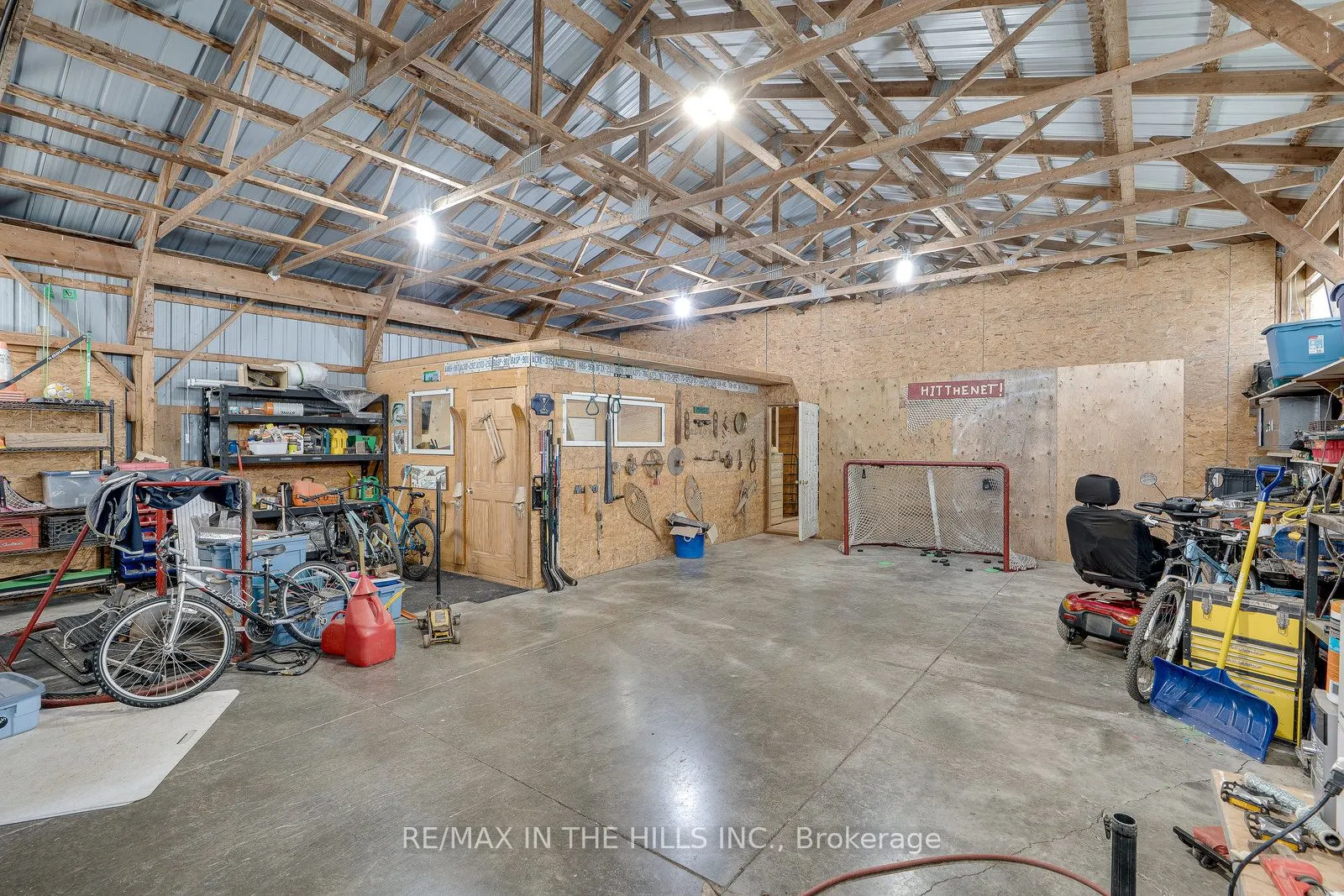 954461 7th Line Ehs Road