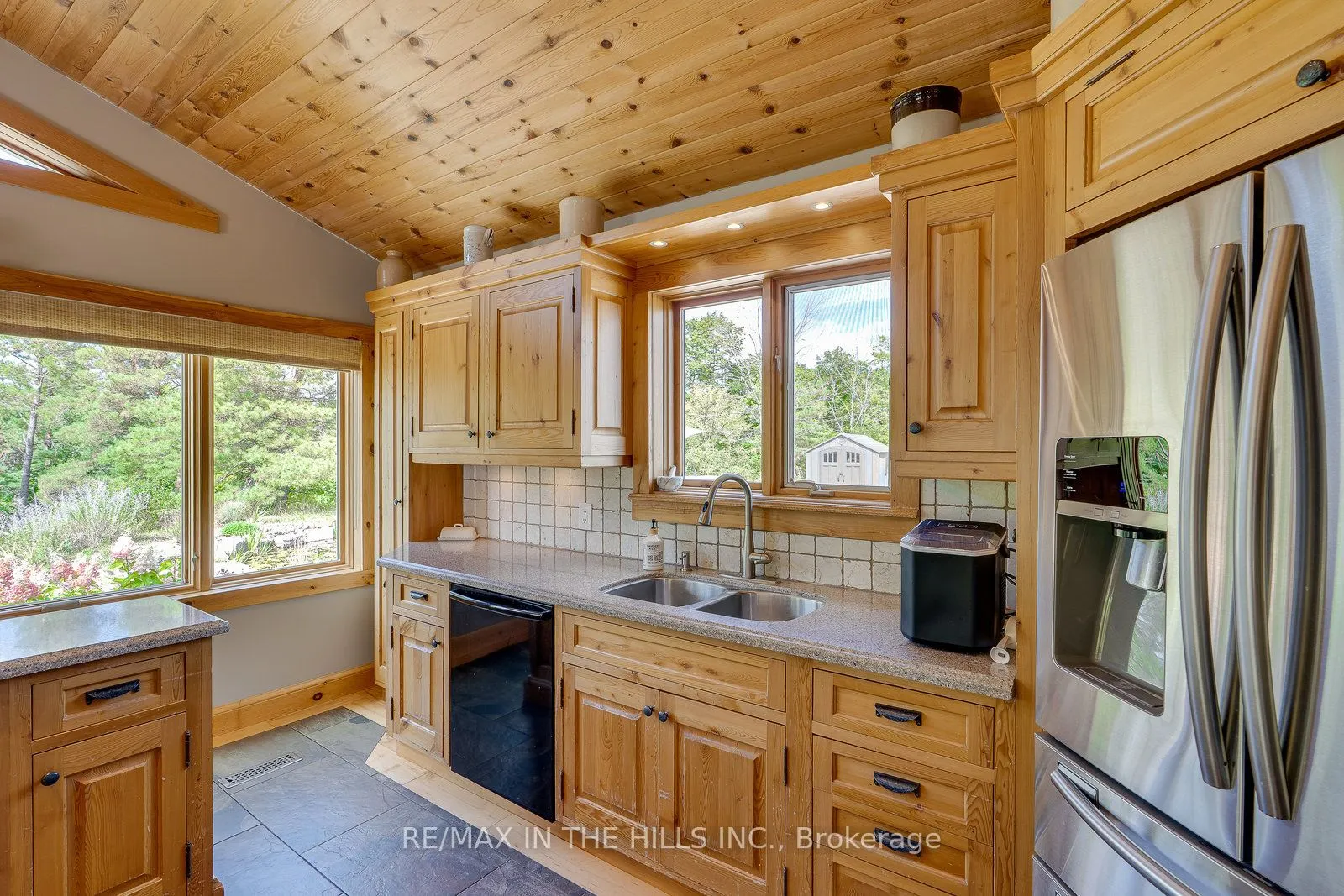 954461 7th Line Ehs Road