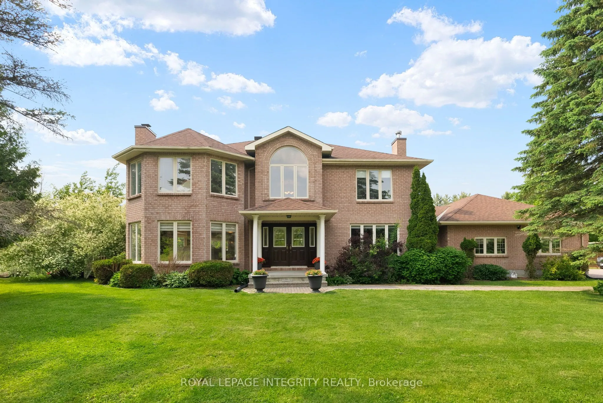 22 Marchbrook Circle