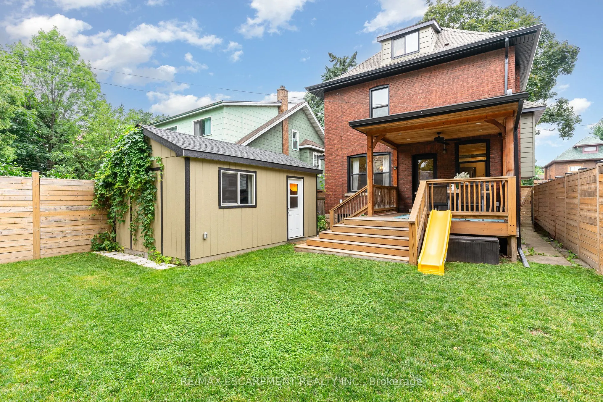 21 Prospect Street S