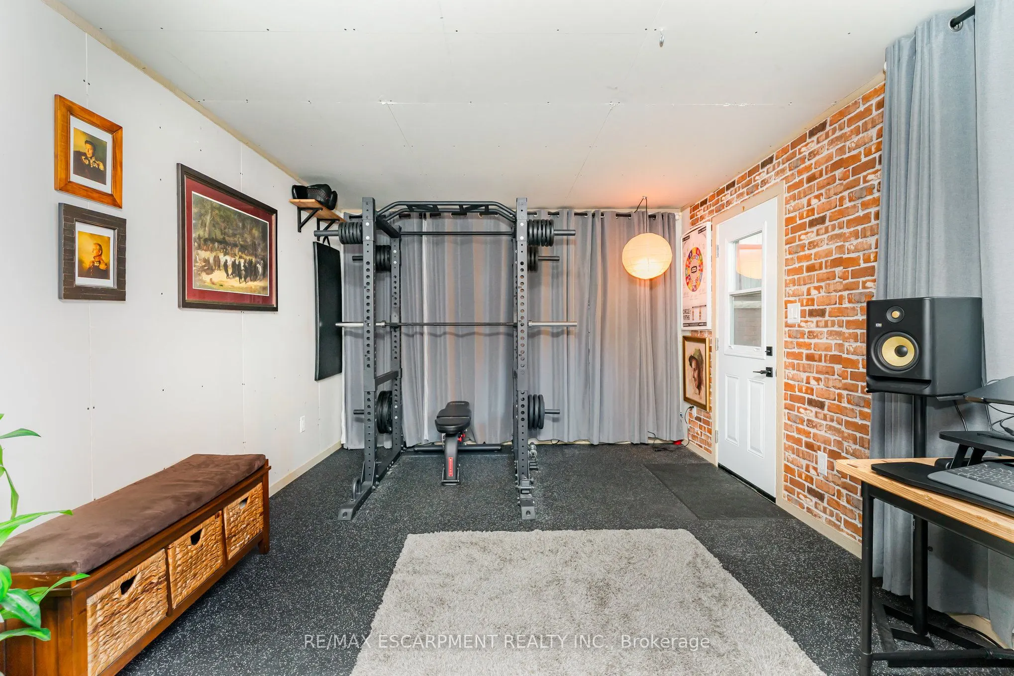 21 Prospect Street S