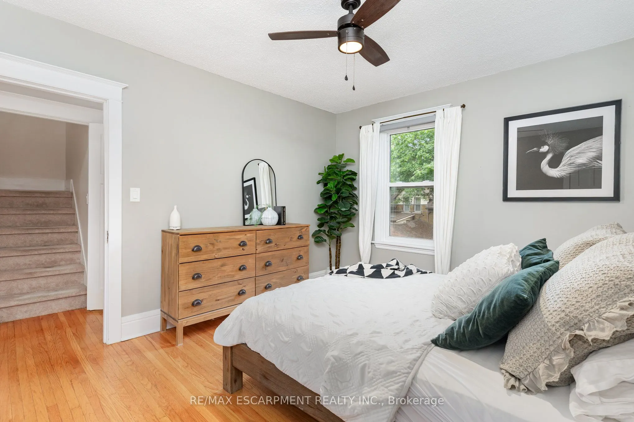 21 Prospect Street S