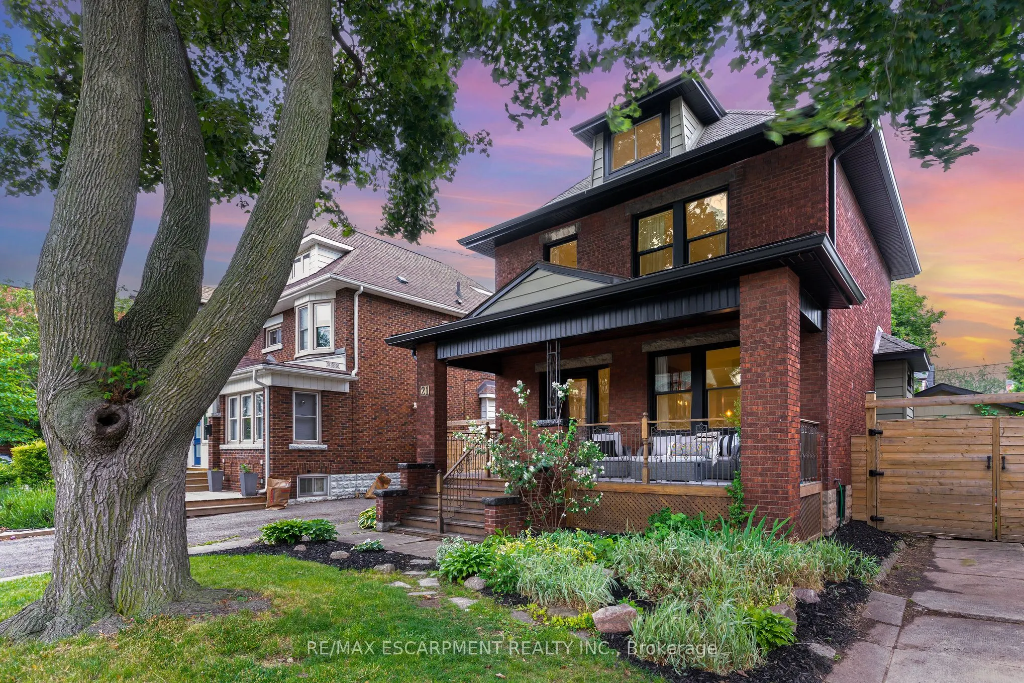 21 Prospect Street S