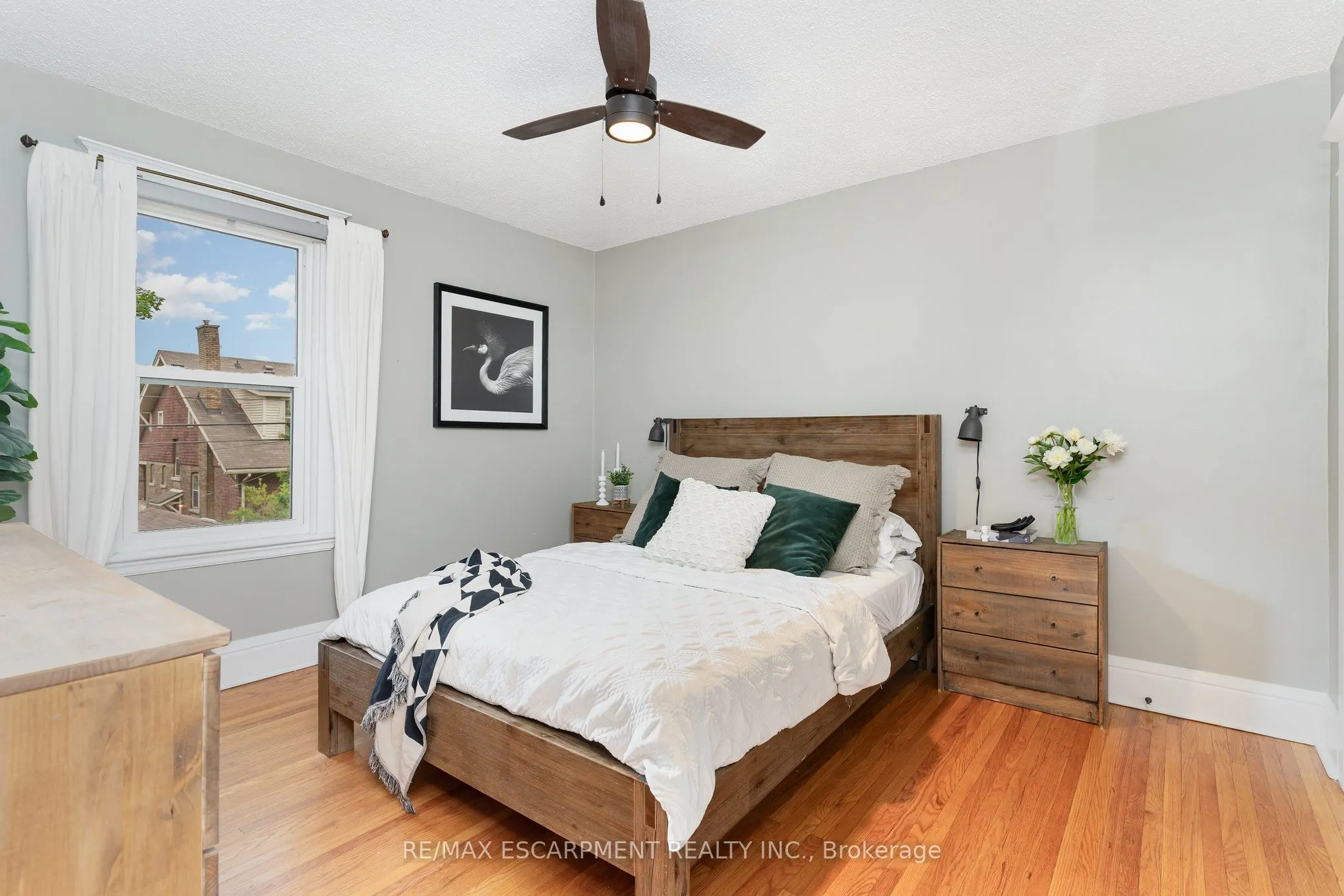 21 Prospect Street S