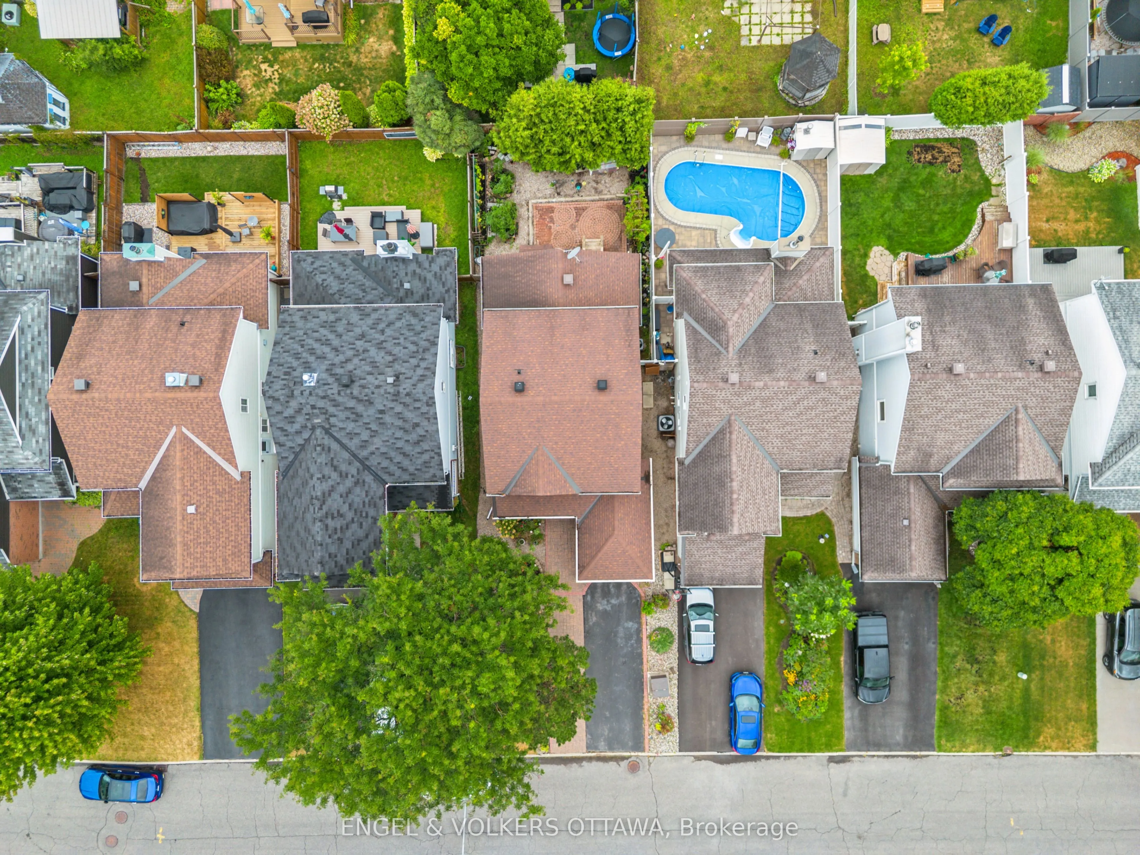 2213 Noblewood Way