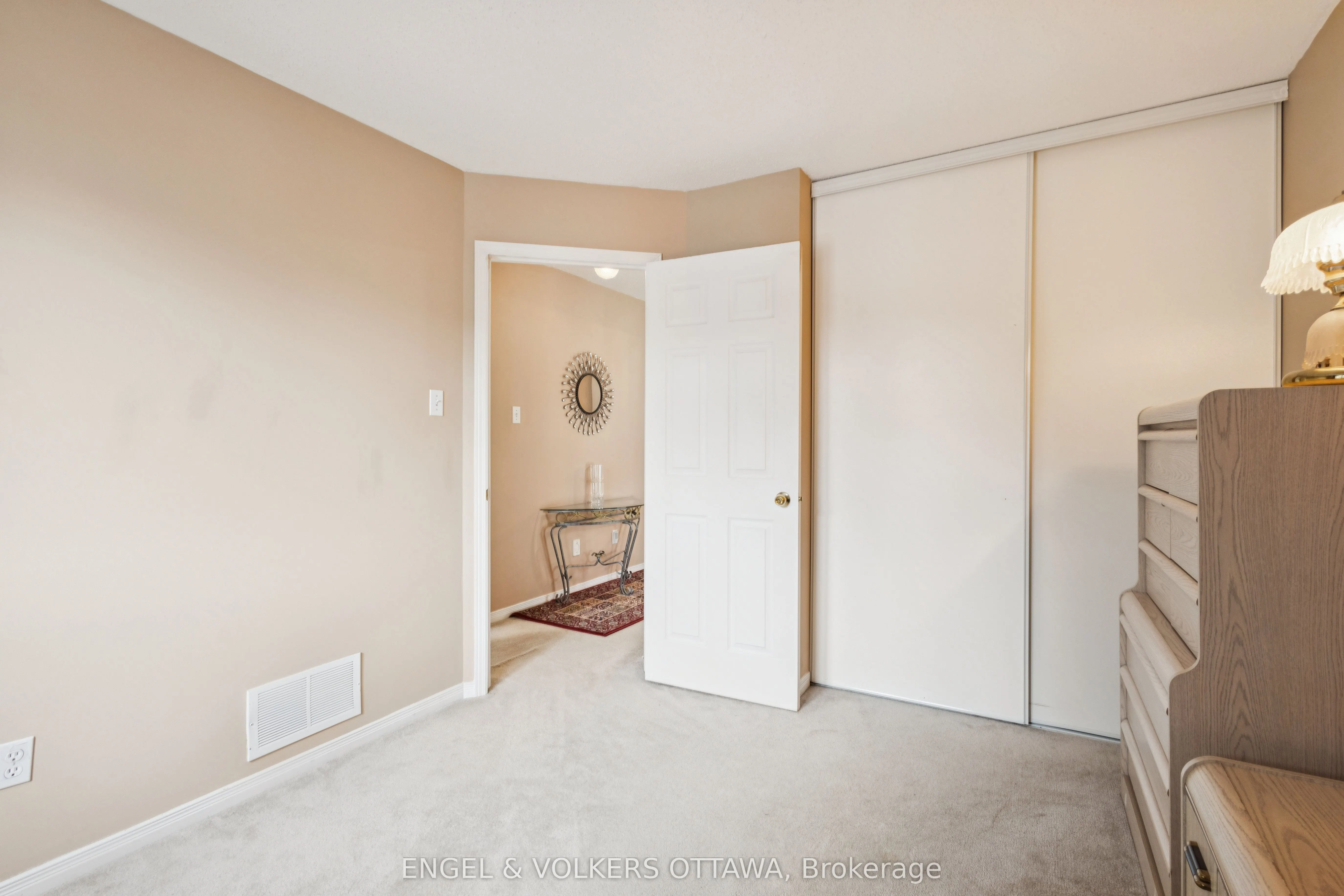 2213 Noblewood Way