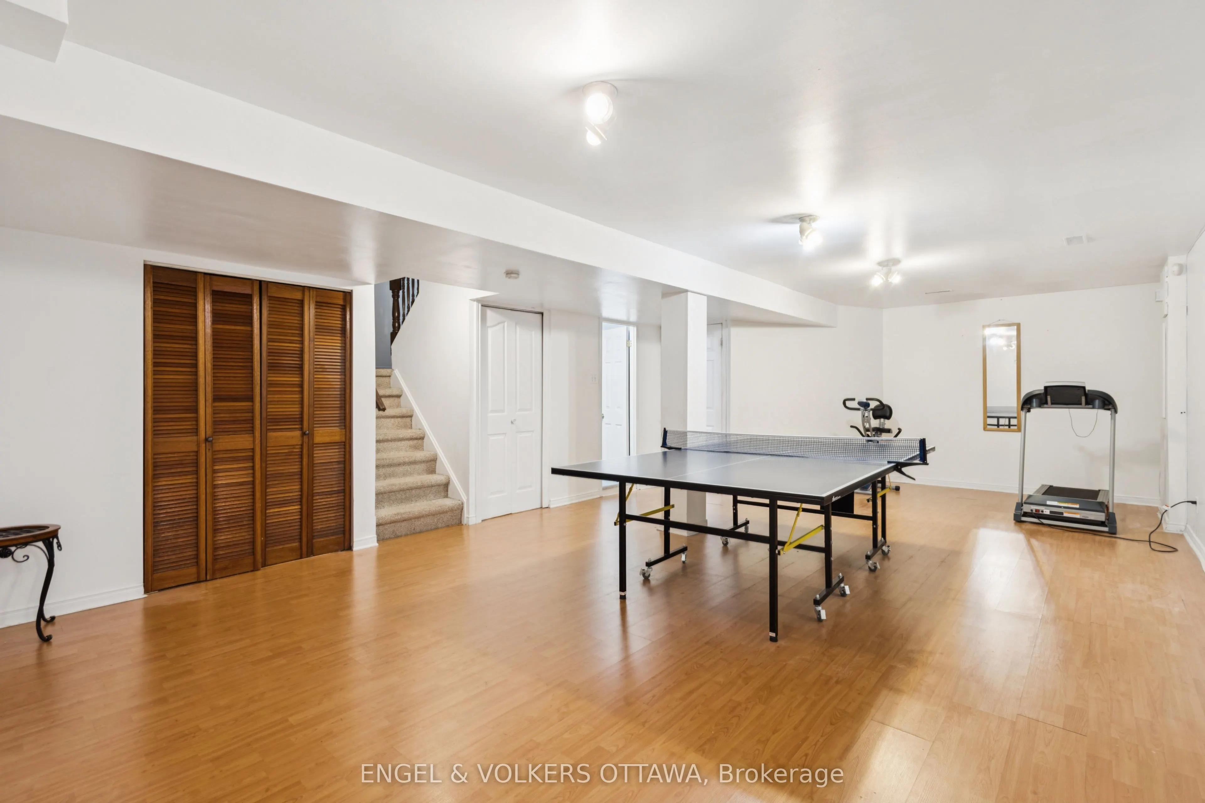 2213 Noblewood Way