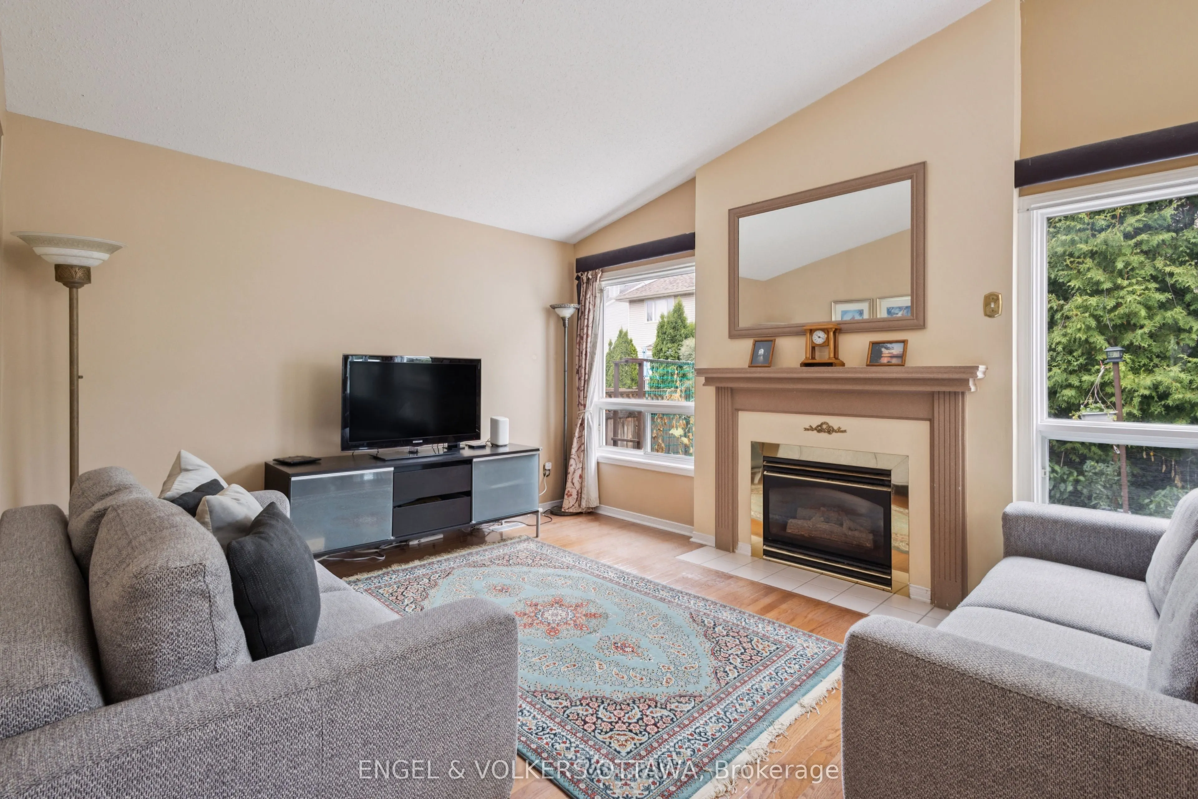 2213 Noblewood Way