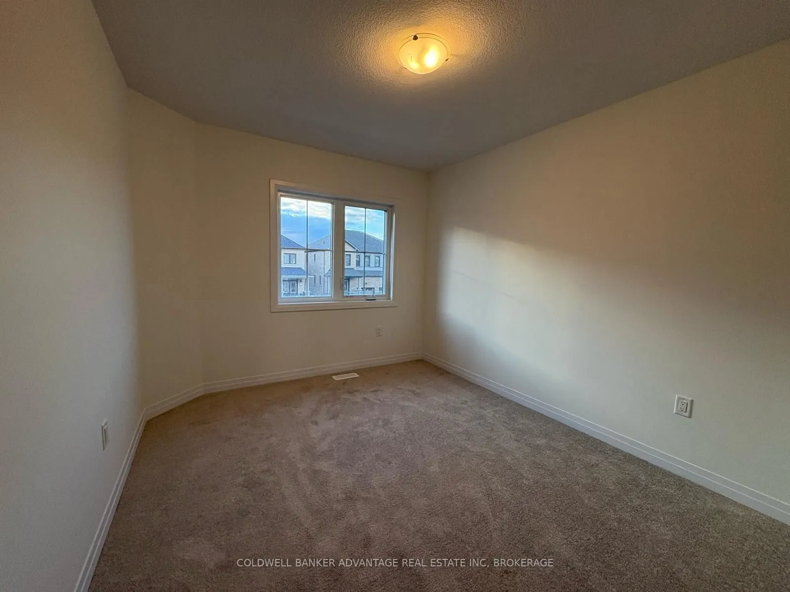 216 Port Crescent