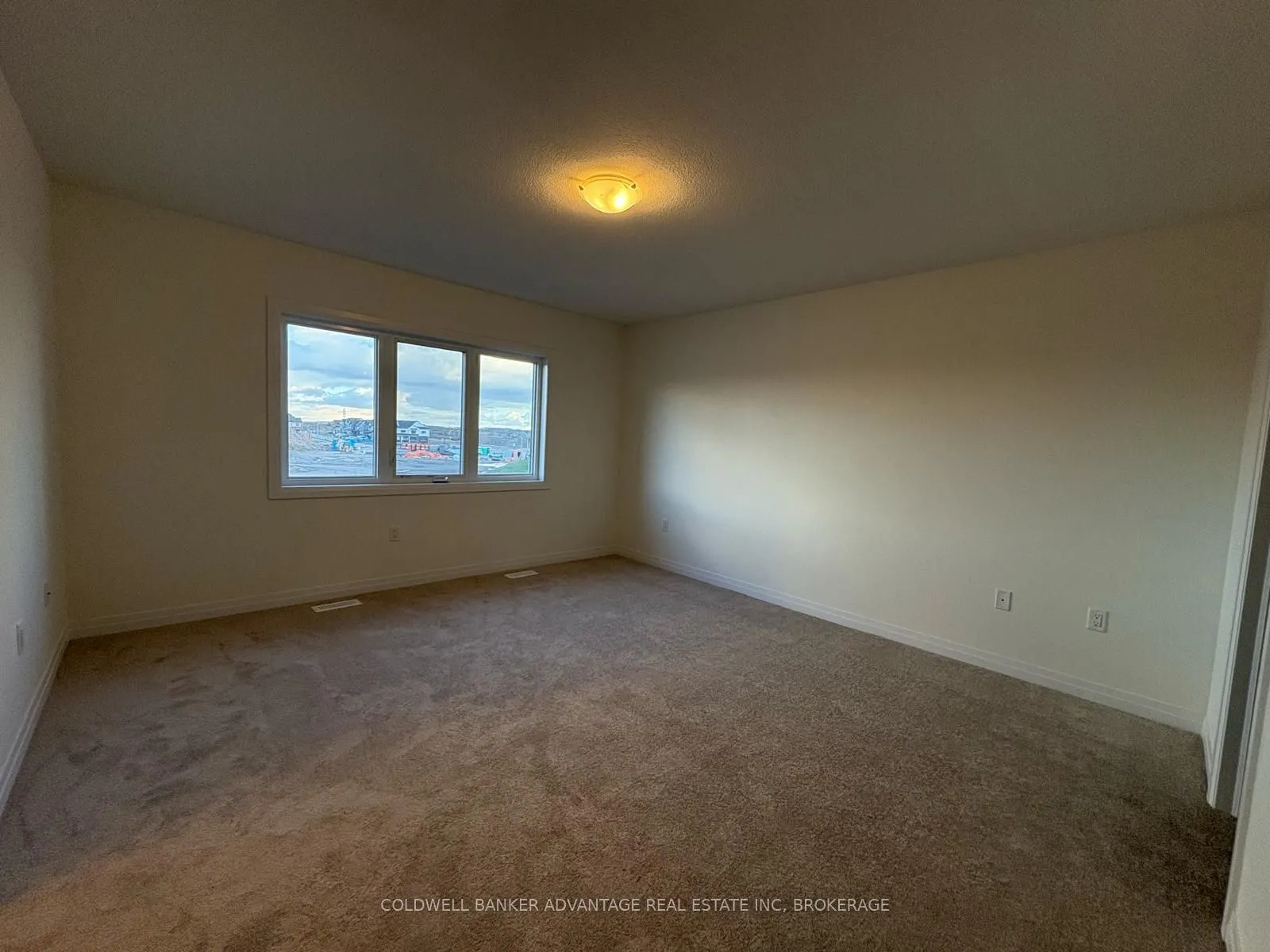 216 Port Crescent