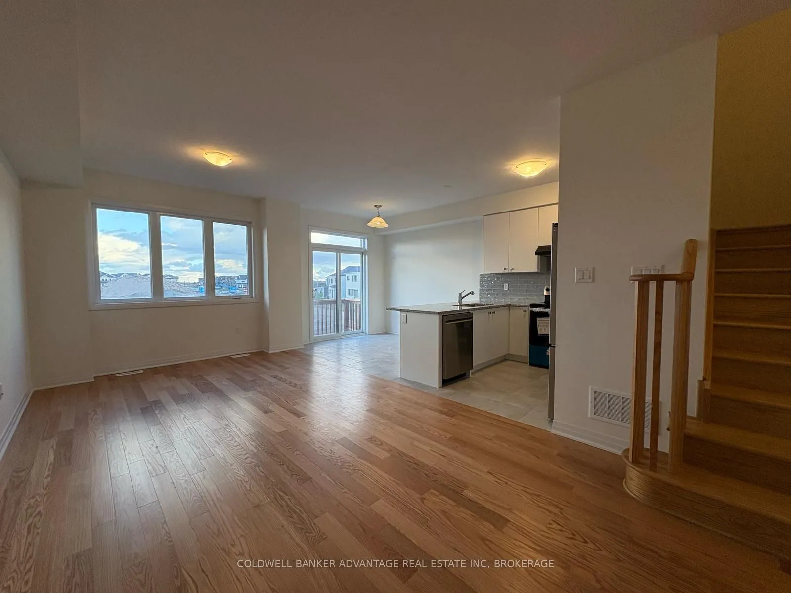 216 Port Crescent