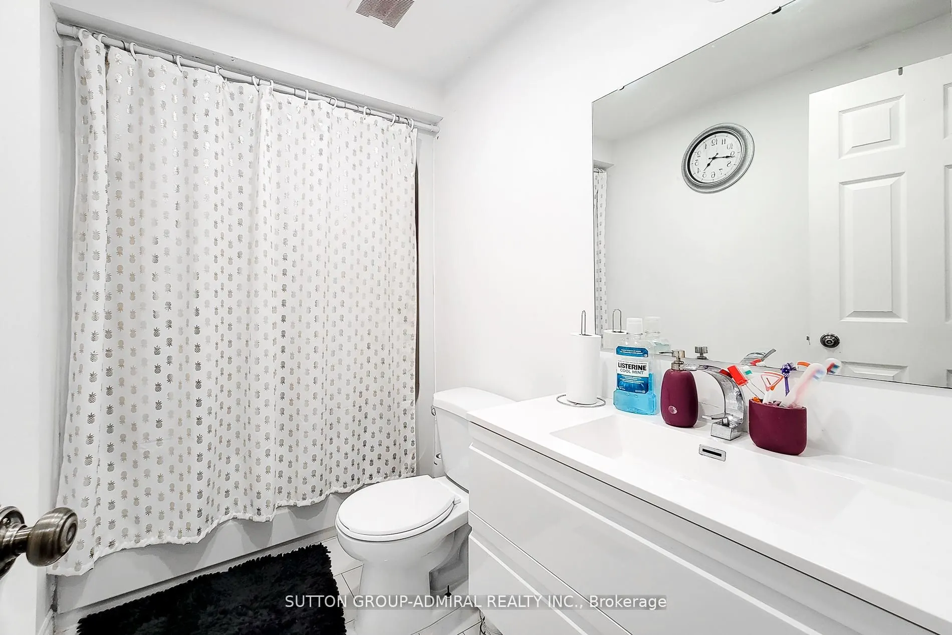 2 Royalwood Court, #52