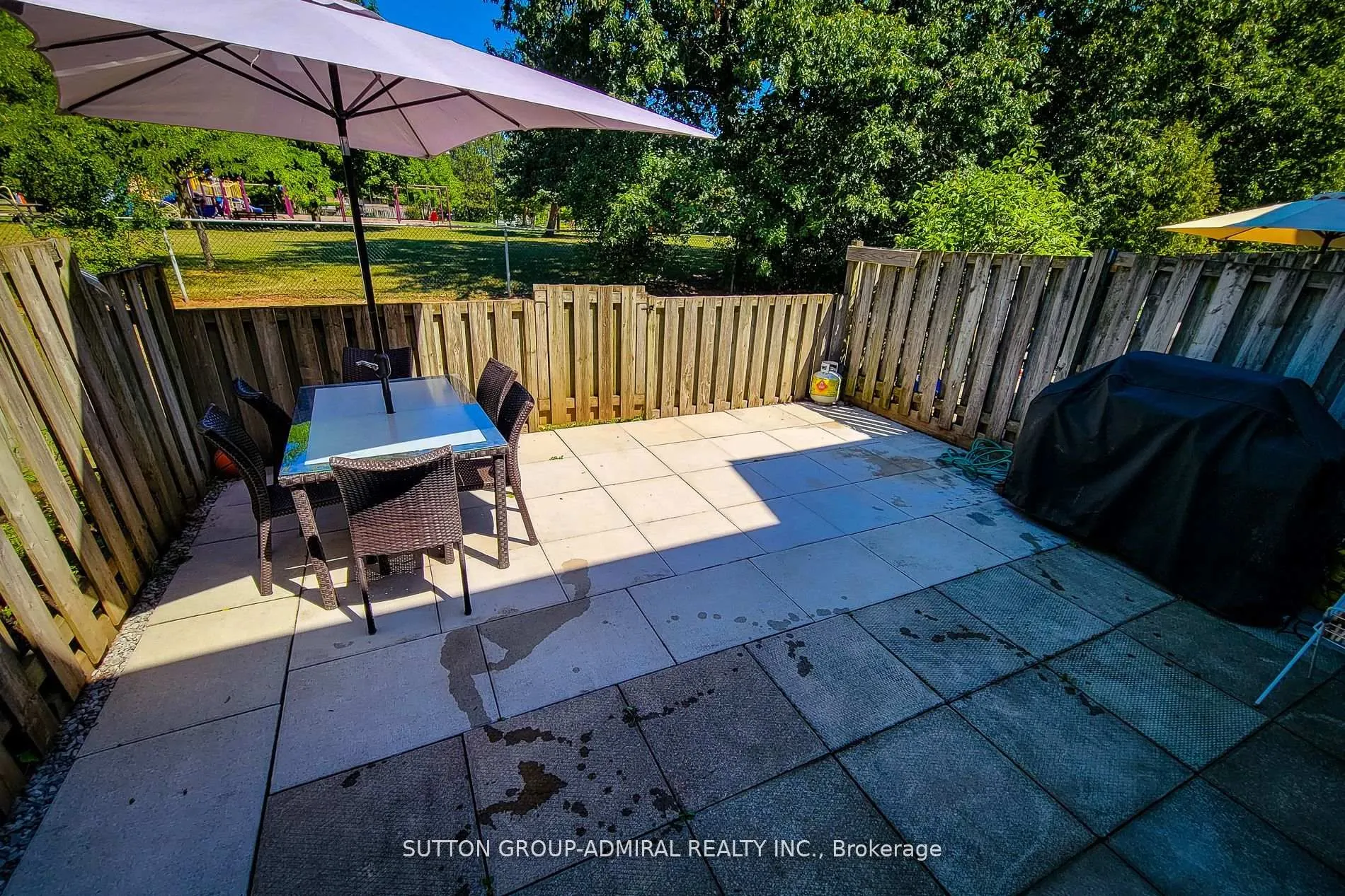 2 Royalwood Court, #52