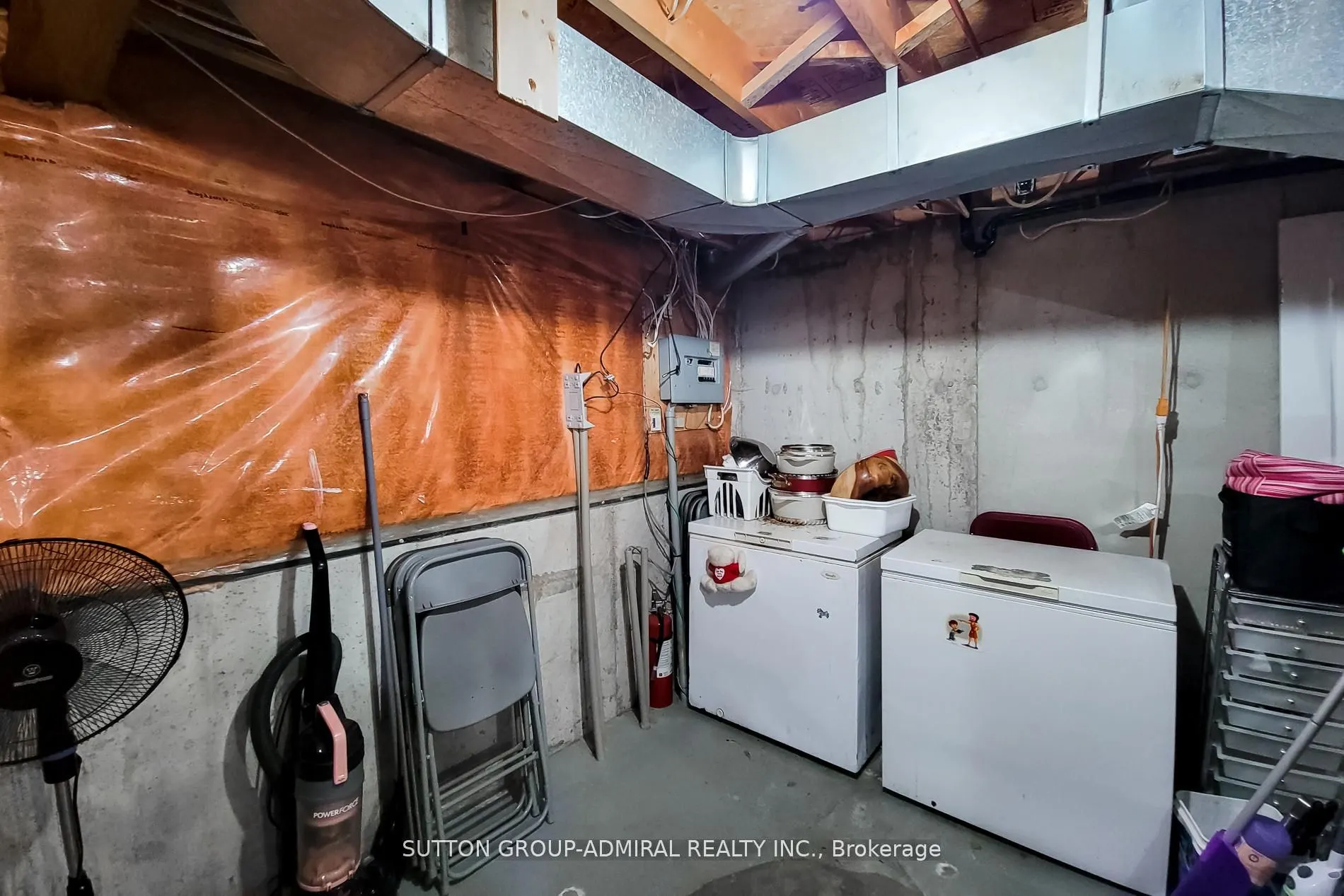 2 Royalwood Court, #52