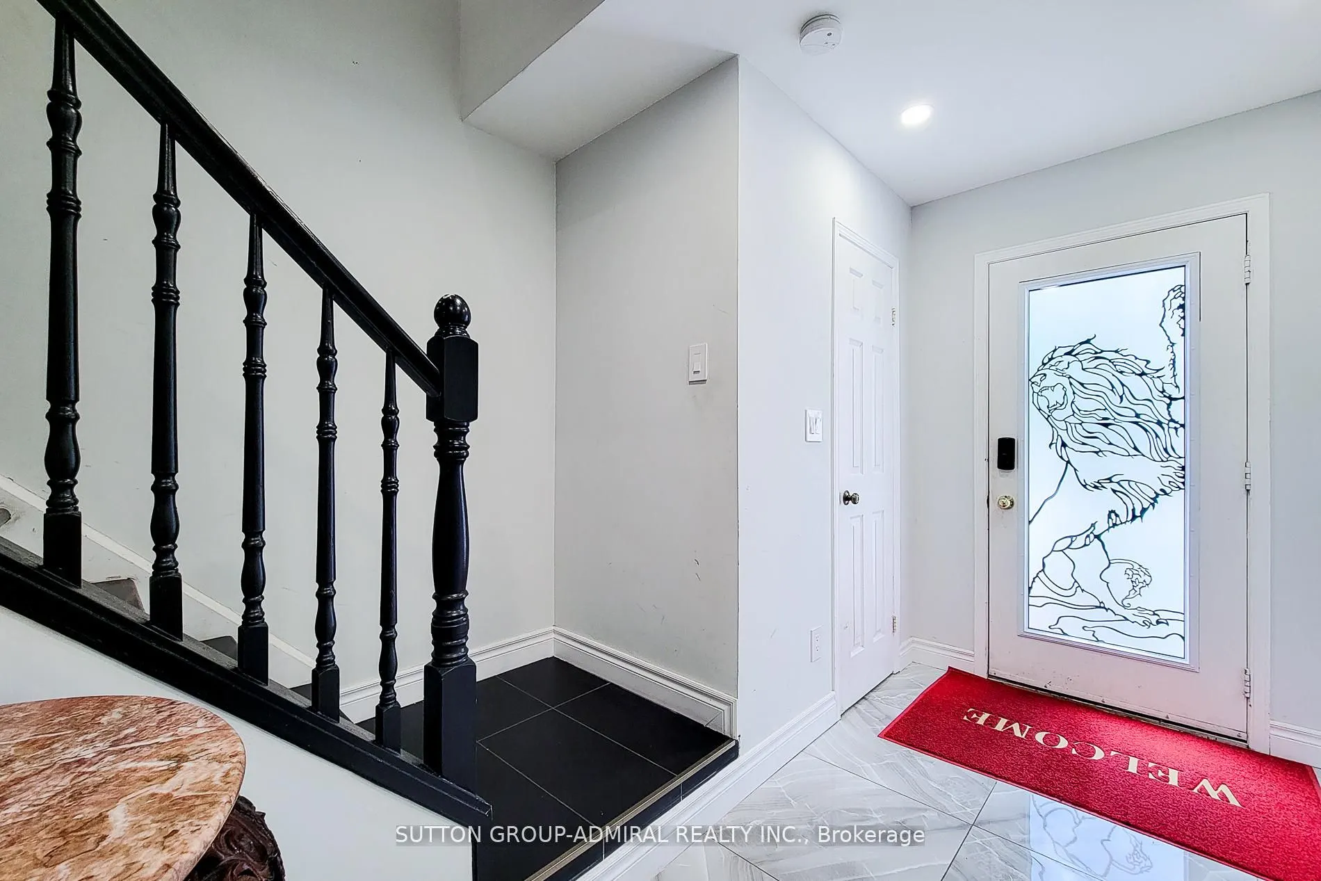 2 Royalwood Court, #52